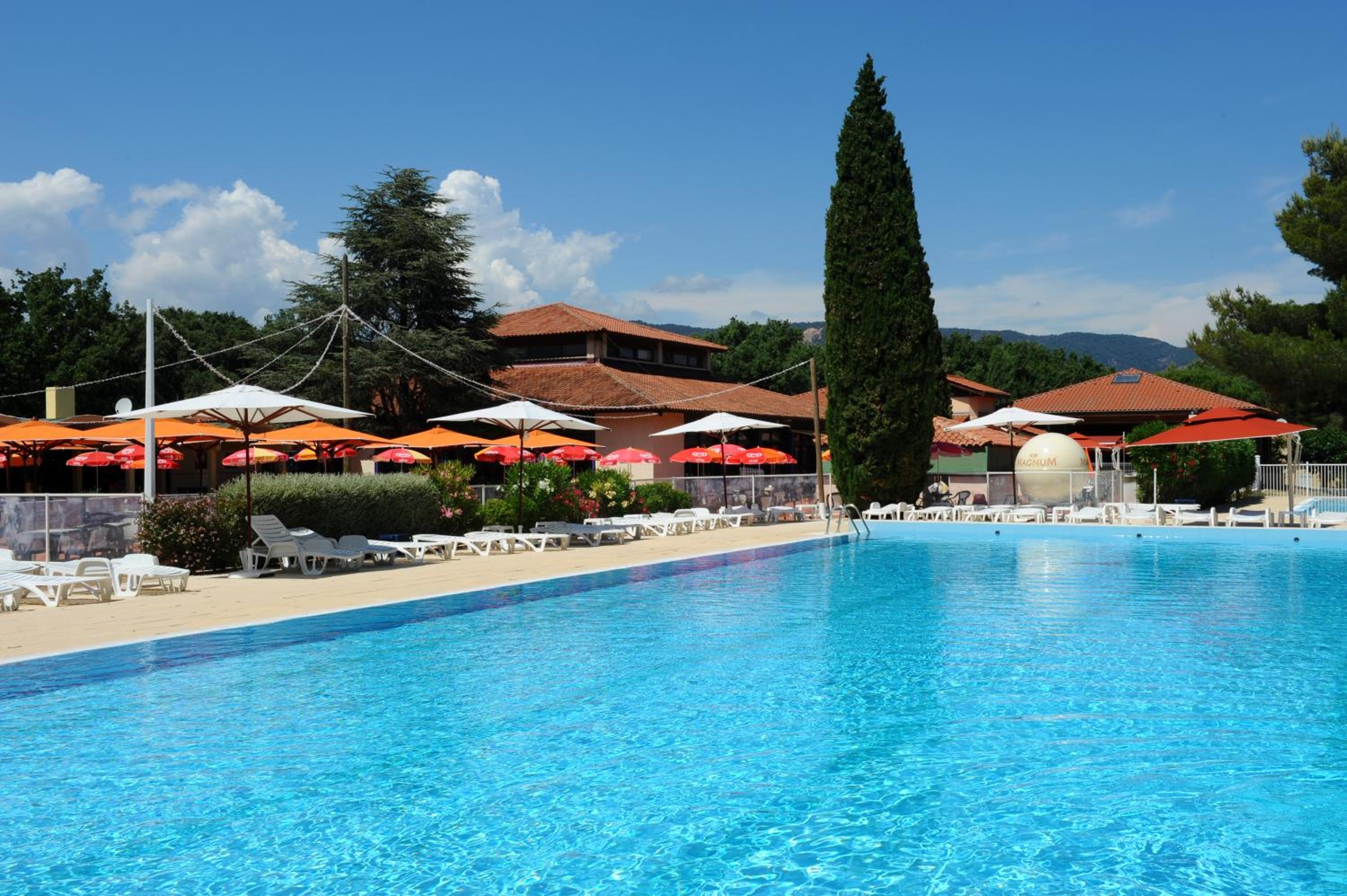 Village Vacances La Manne view 2