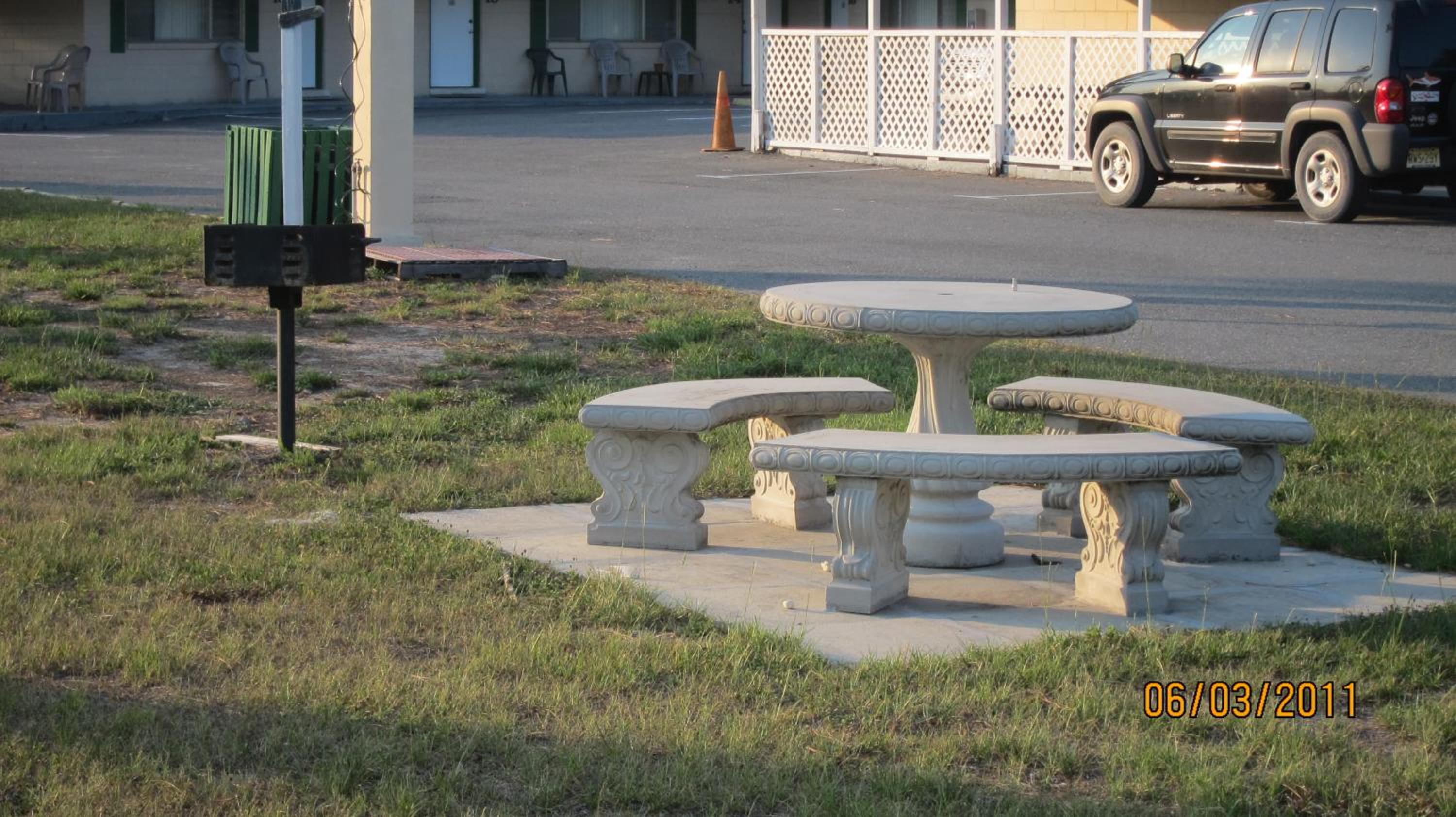 High Springs Country Inn - Property Image 1