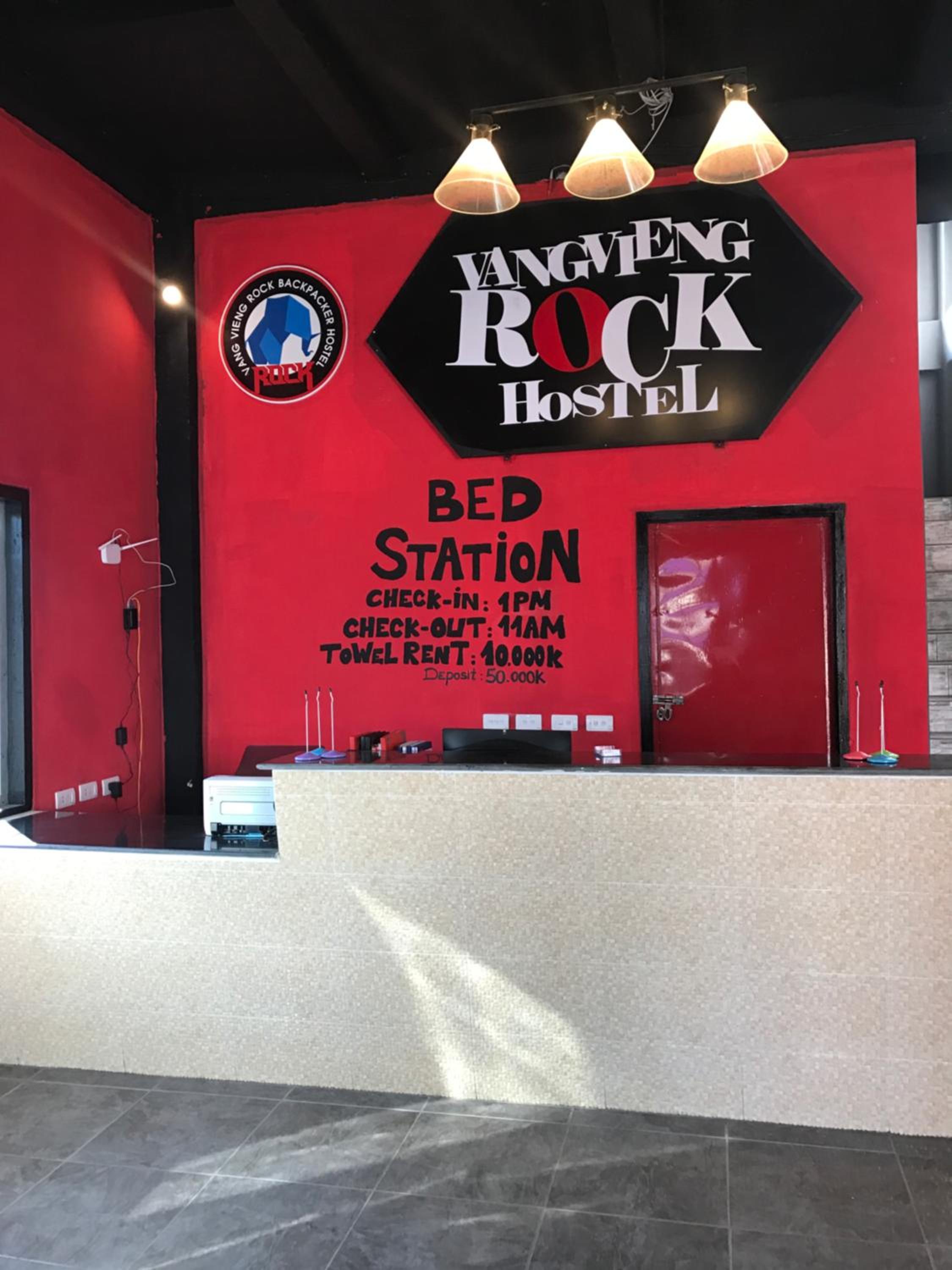 Vangvieng Rock Backpacker Rooftop Hostel