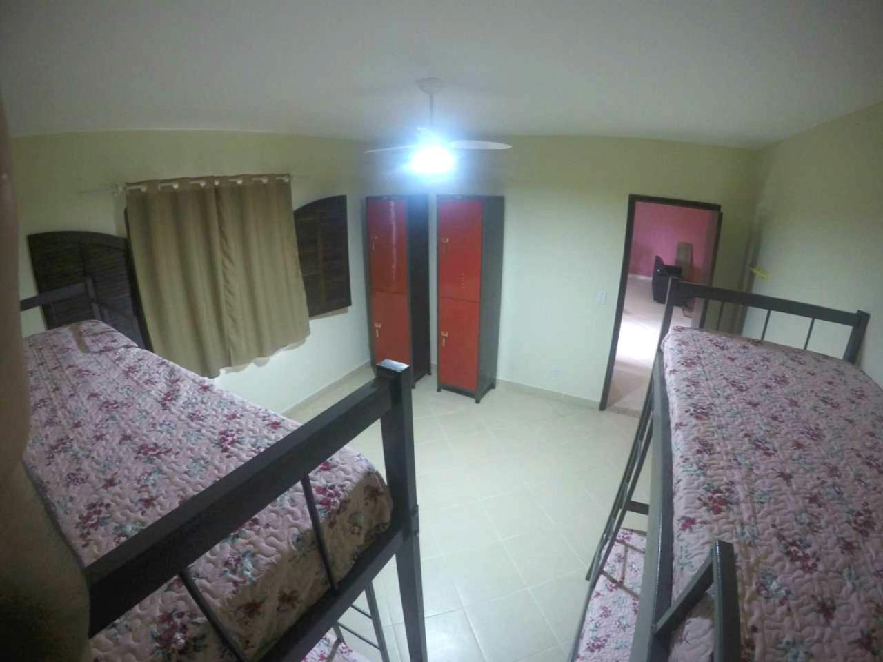 Le Monde Hostel - Suites e Camas