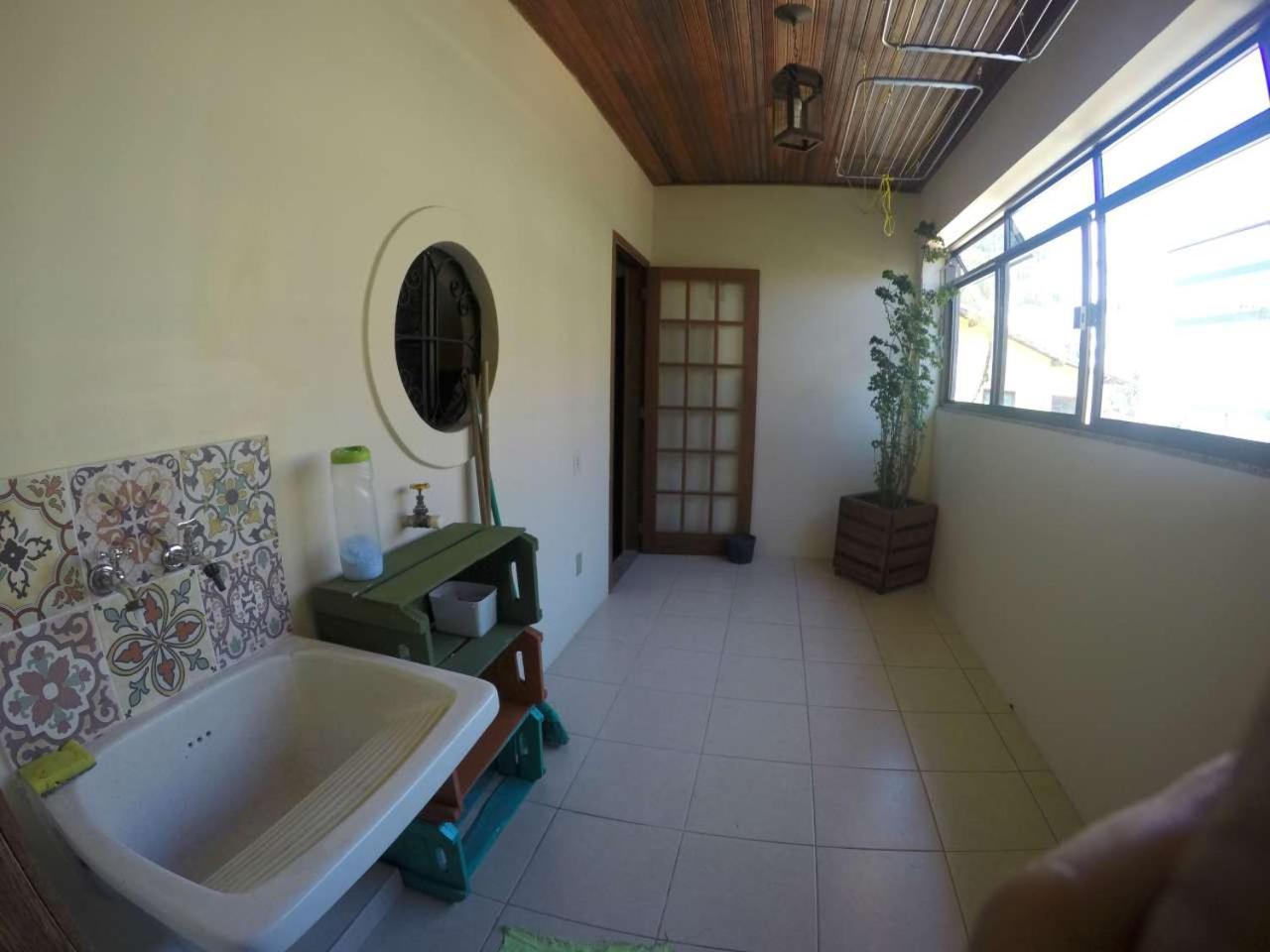 Le Monde Hostel - Suites e Camas