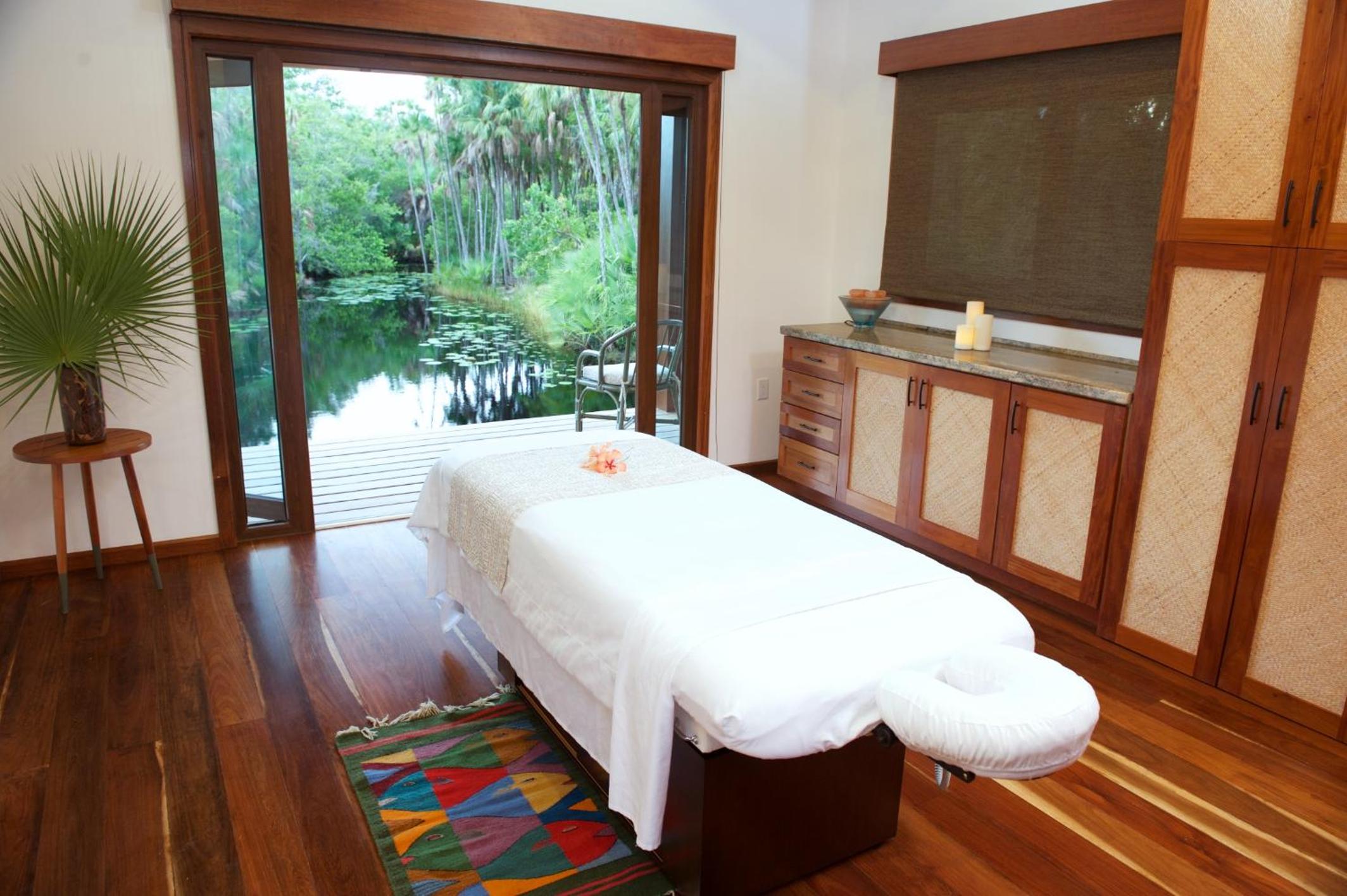 Naïa Resort and Spa