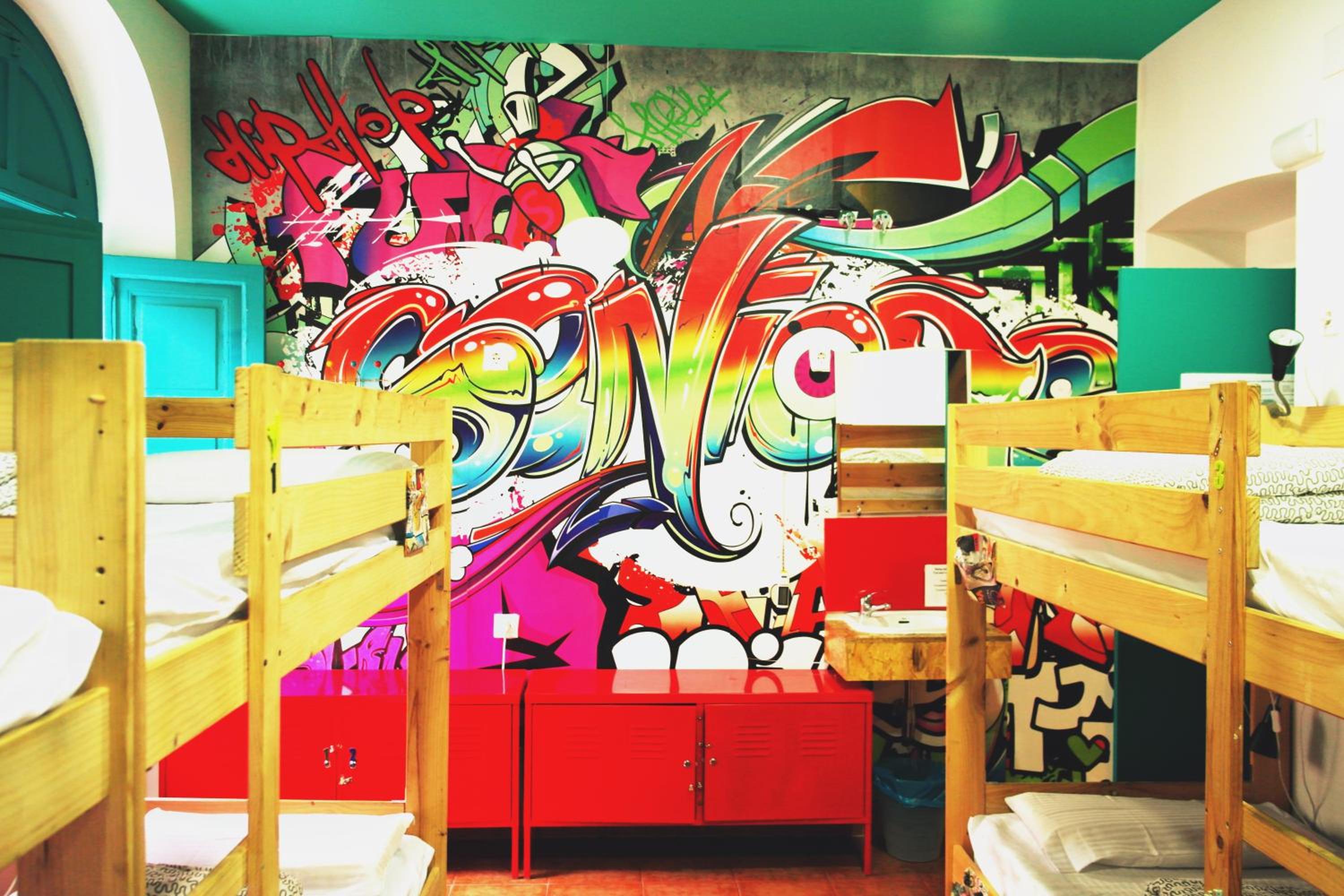 Seville Vacations - Sevilla Kitsch Hostel Art - Property Image 60