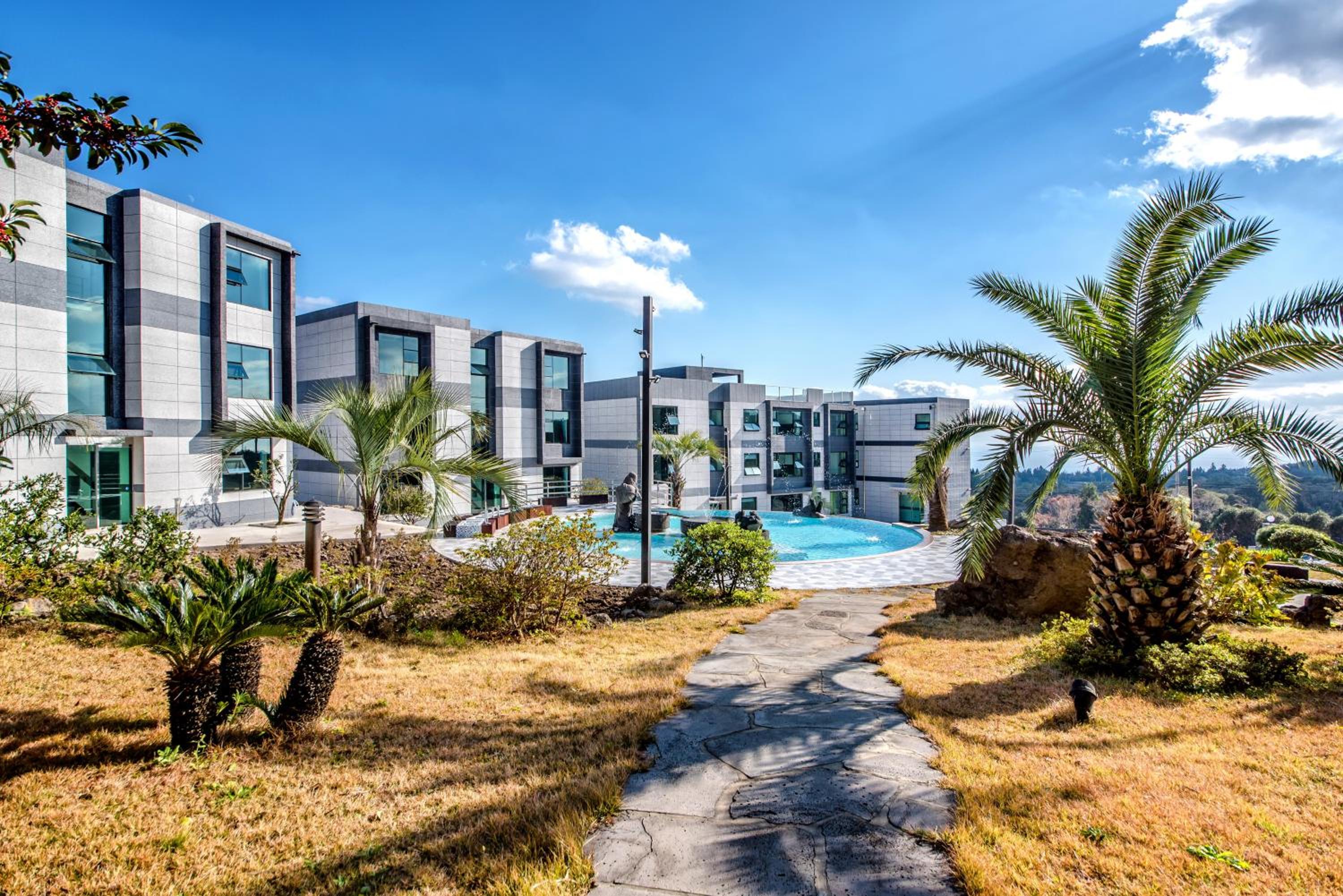 Donnaekohill Resort