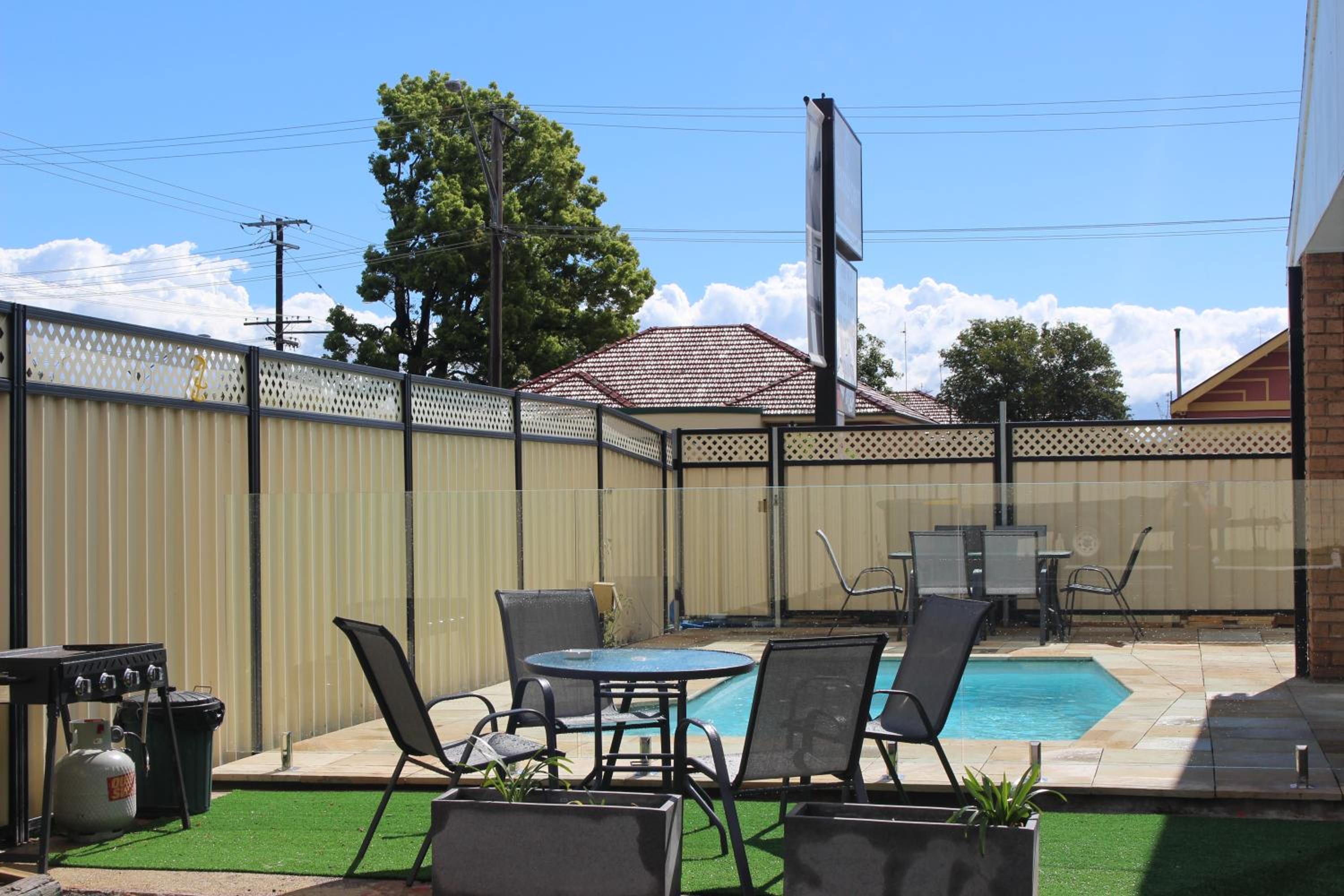 Centrepoint Motel