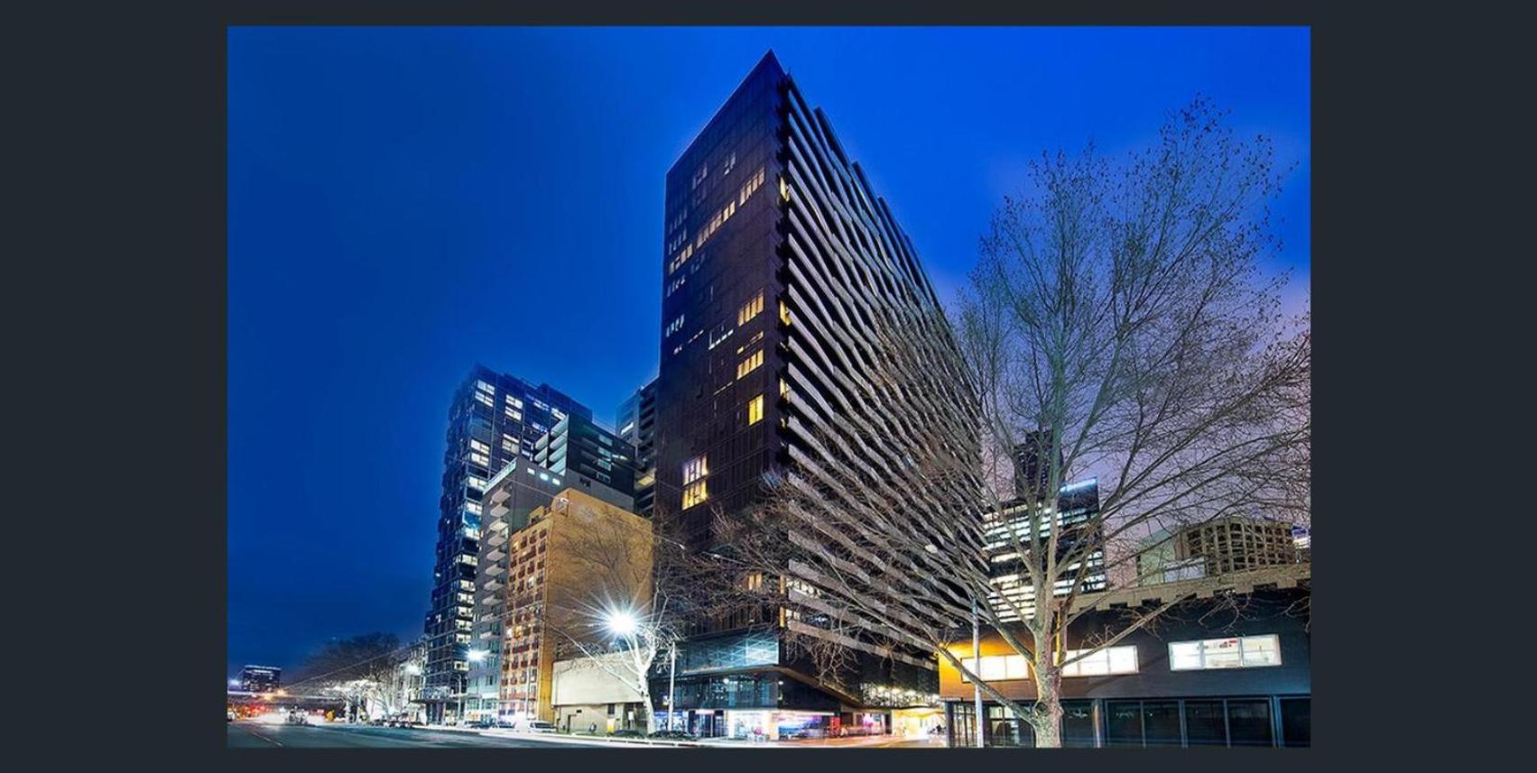 Hotel Aura on Flinders Serviced Apartments - Image 1