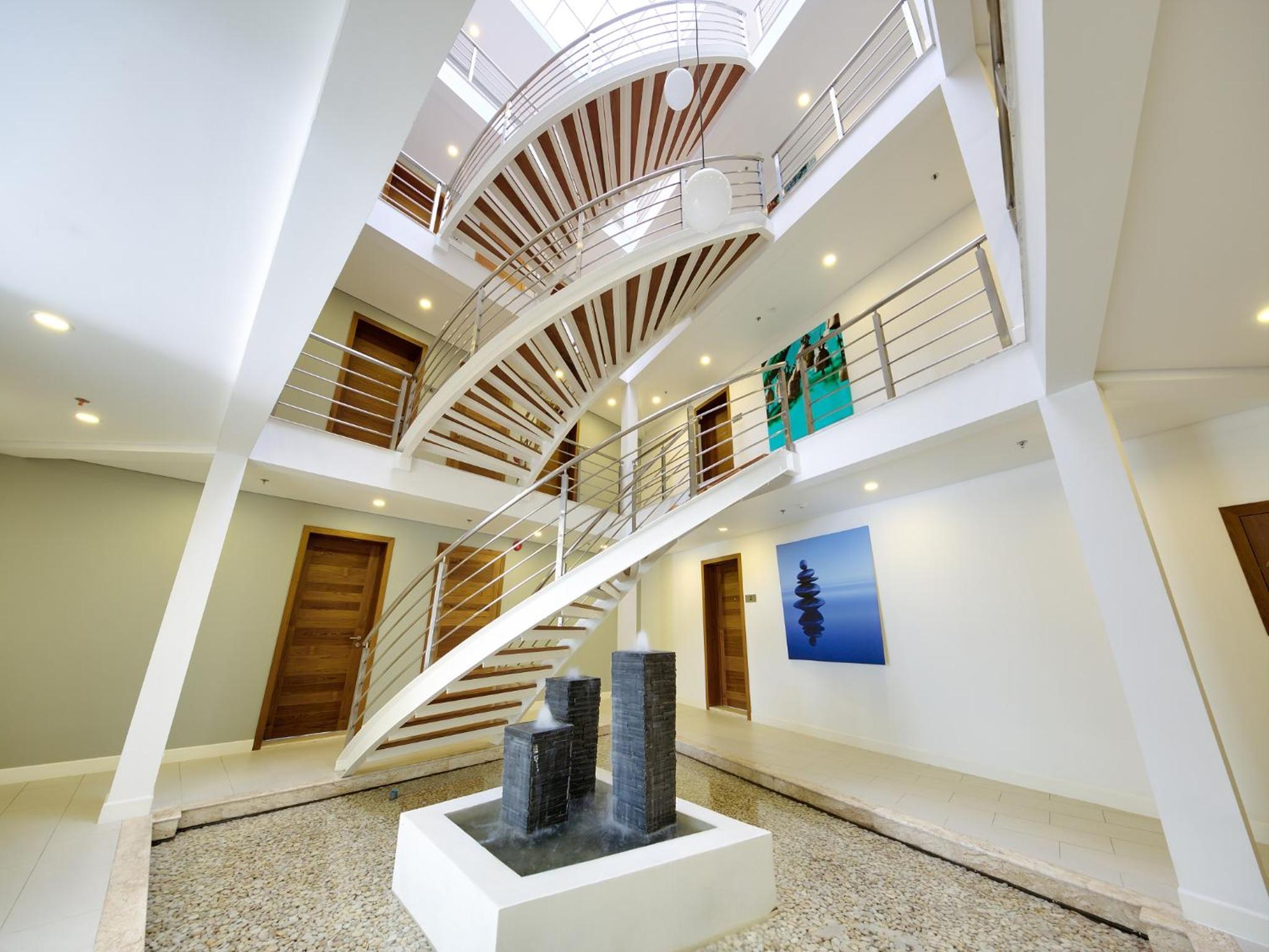 Horizon Residence Rentals view 2