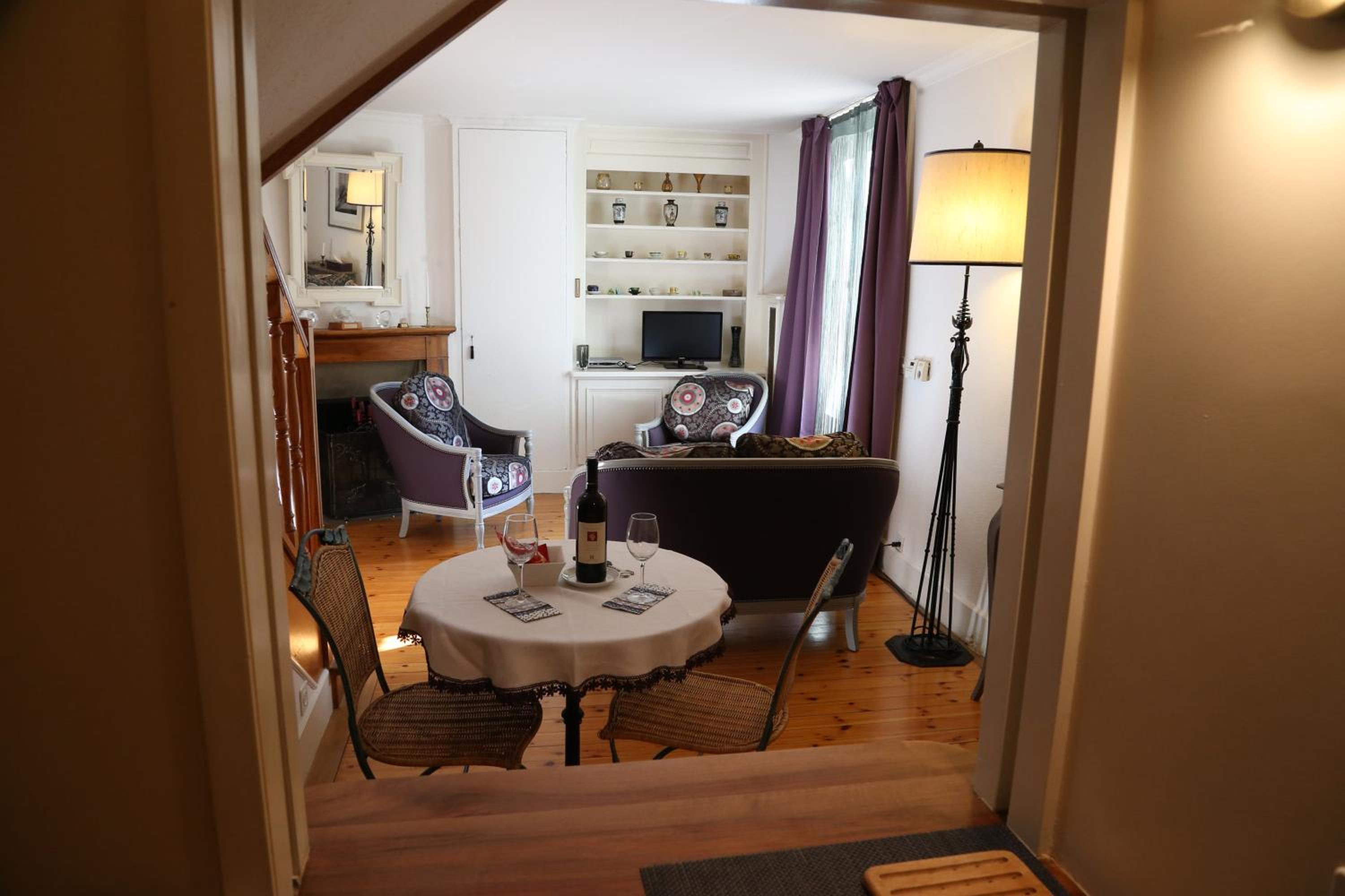Charming Geneva view 4