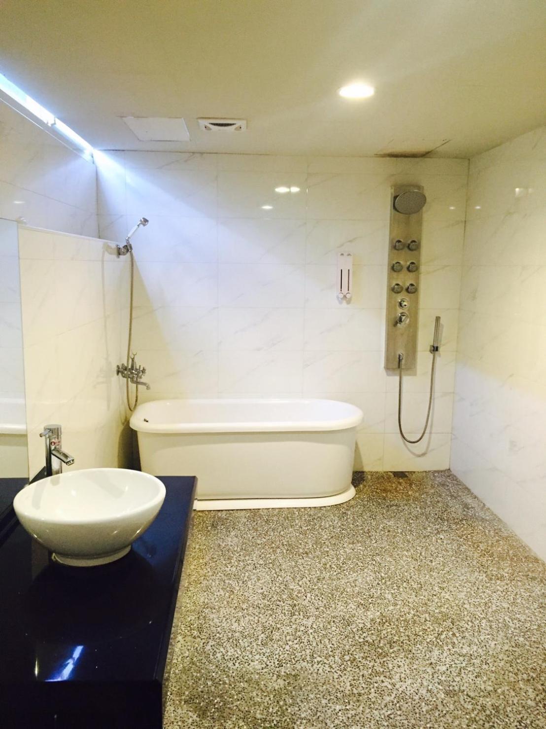 Urbanone Hotel