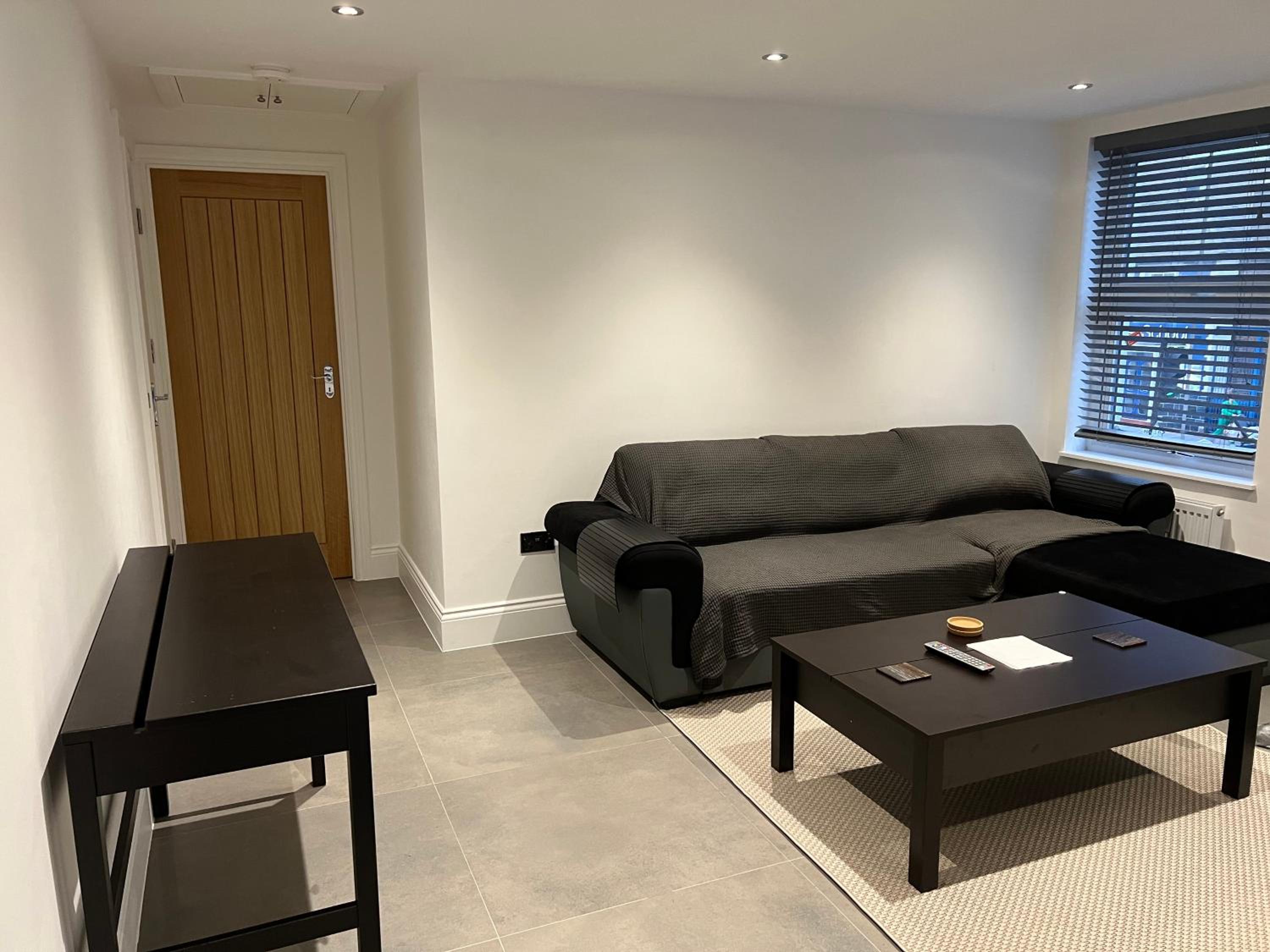 Lovely 1 bedroom flat High Barnet 3 mins away, photo 6