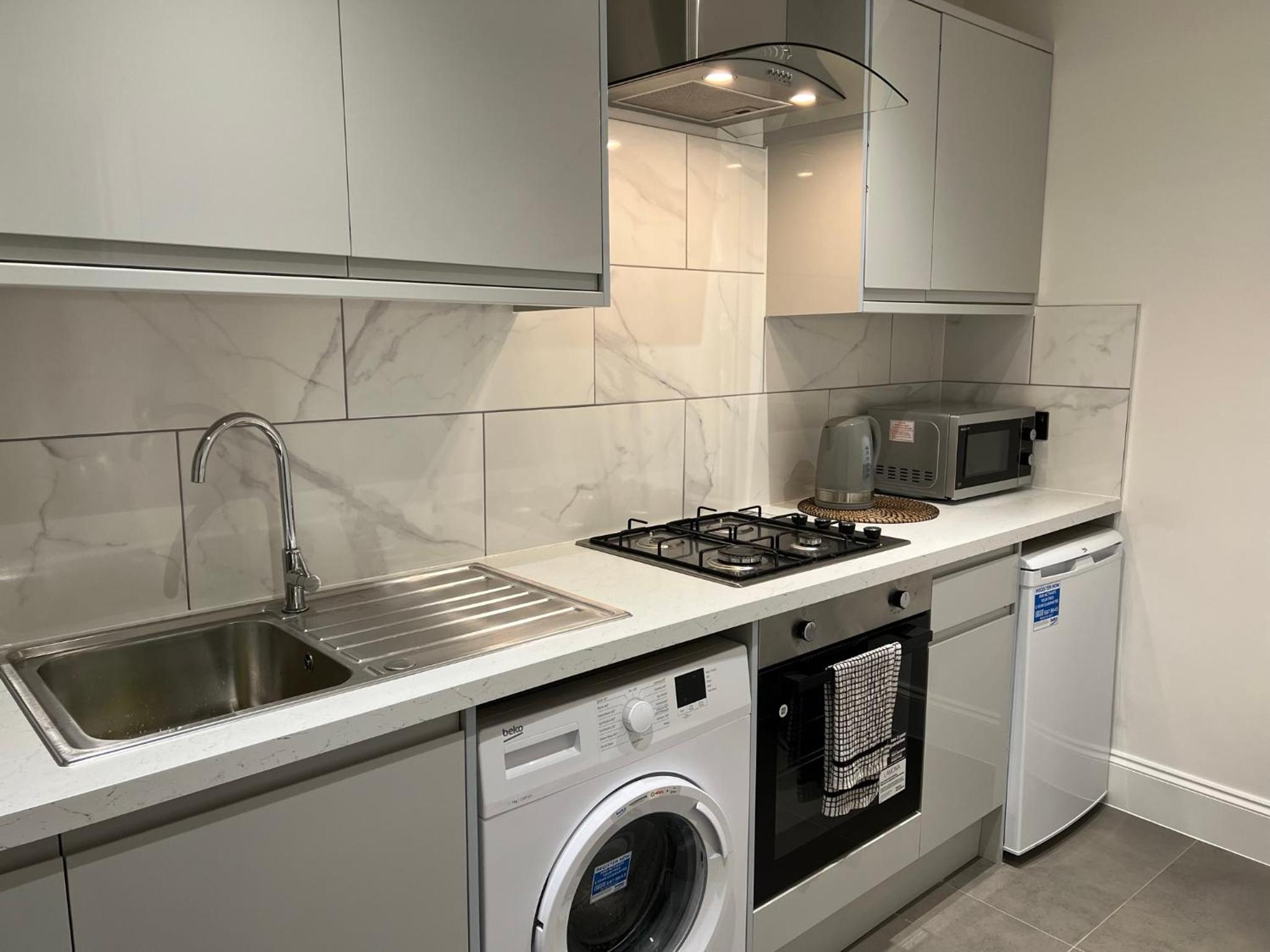 Lovely 1 bedroom flat High Barnet 3 mins away, photo 14