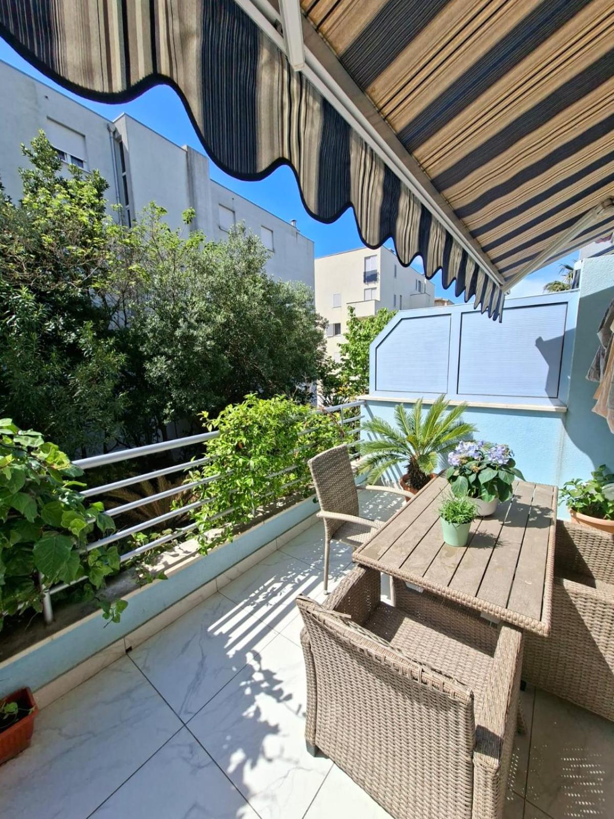 Apartment Diana Split Znjan