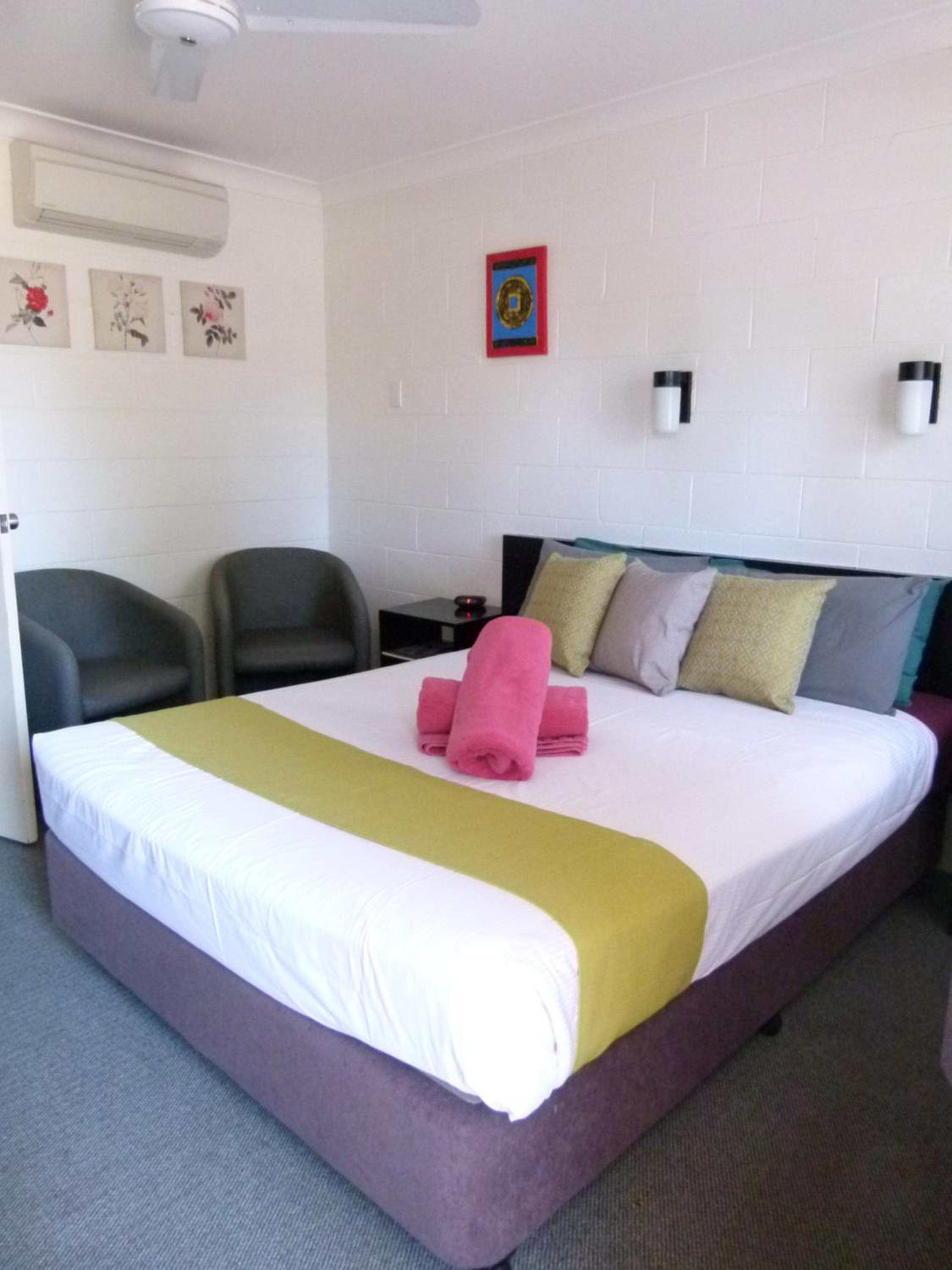 Azalea Motel