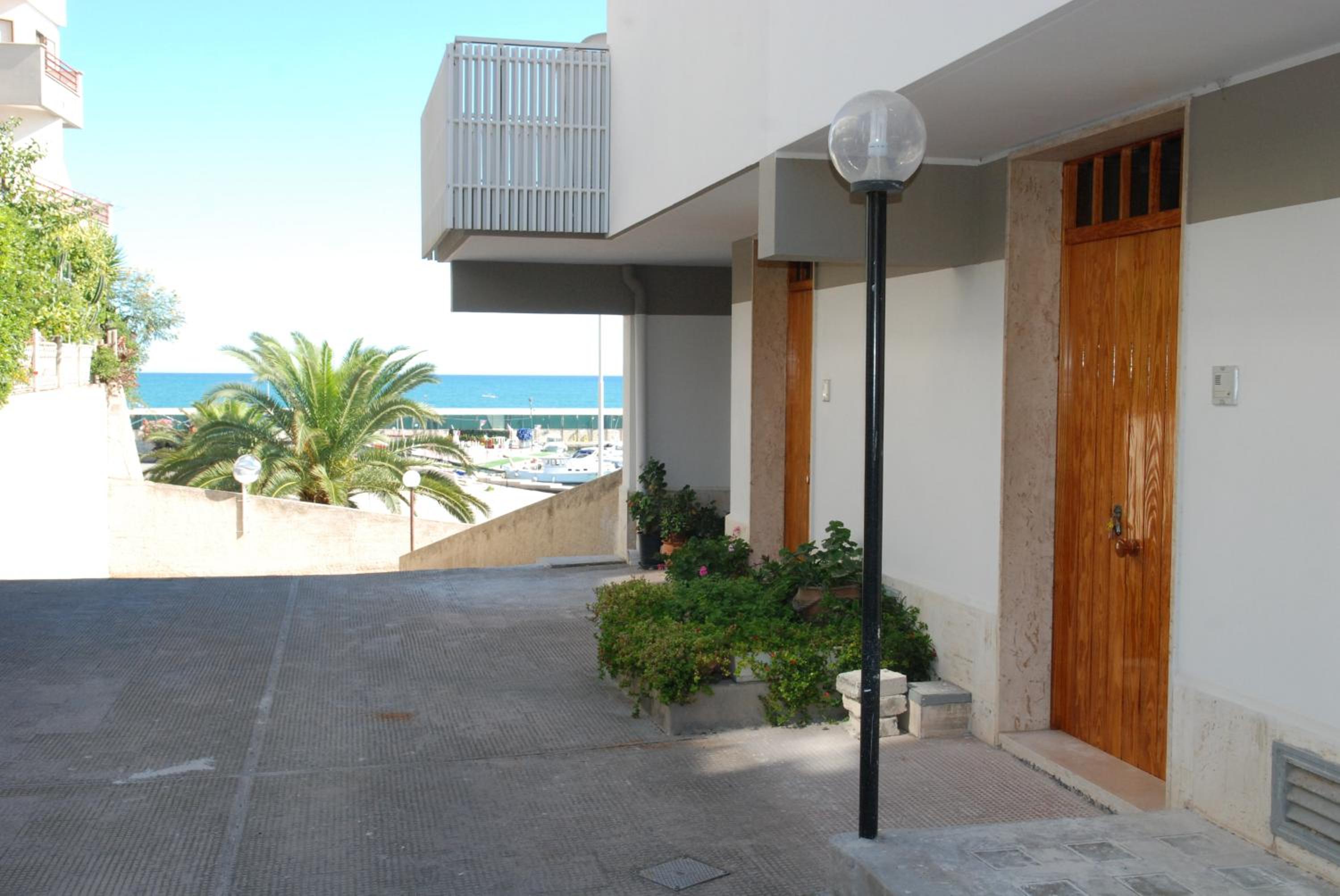 B&B LA BAIA Sea Rooms