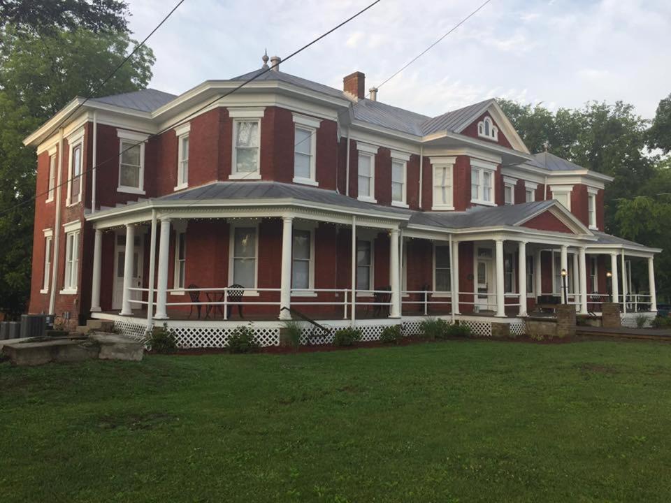 Grand Victorian Inn
