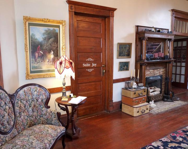 Grand Victorian Inn