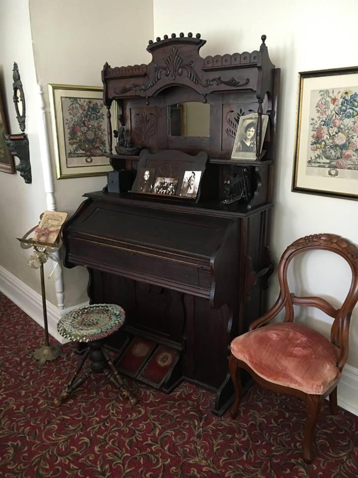 Grand Victorian Inn