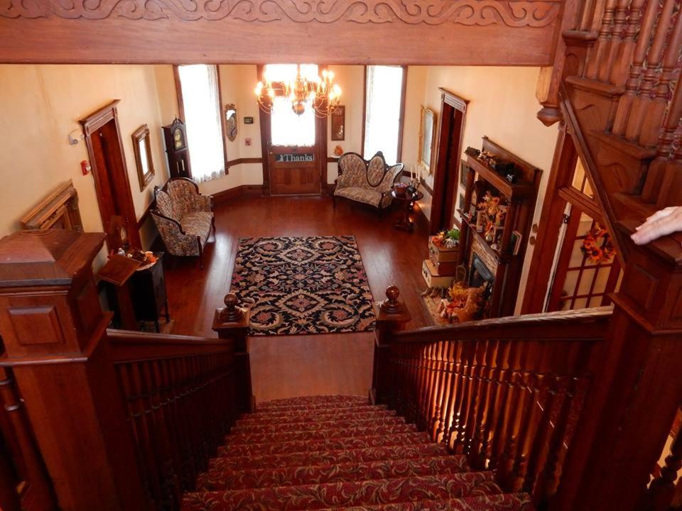 Grand Victorian Inn