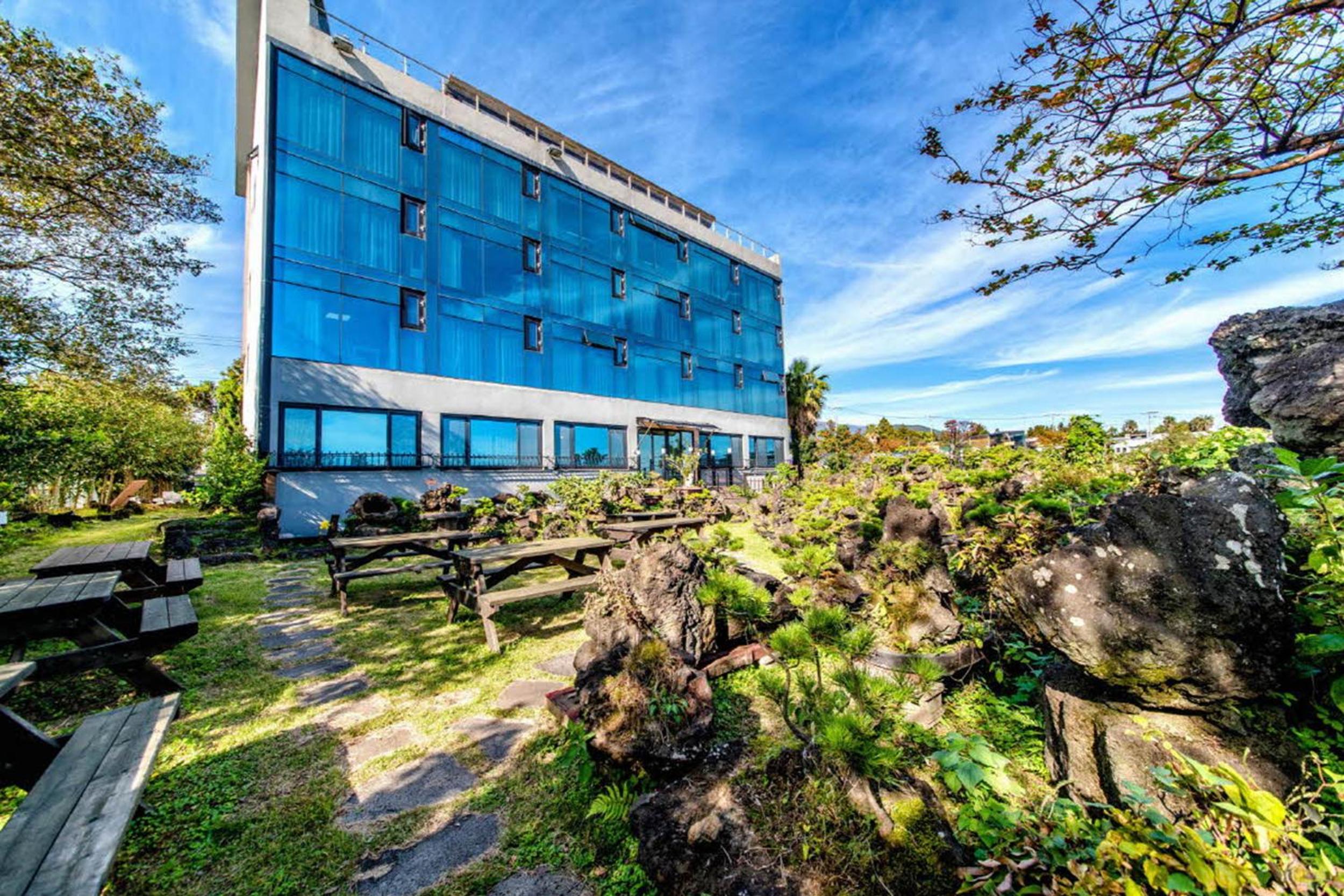 Olleyo Resort