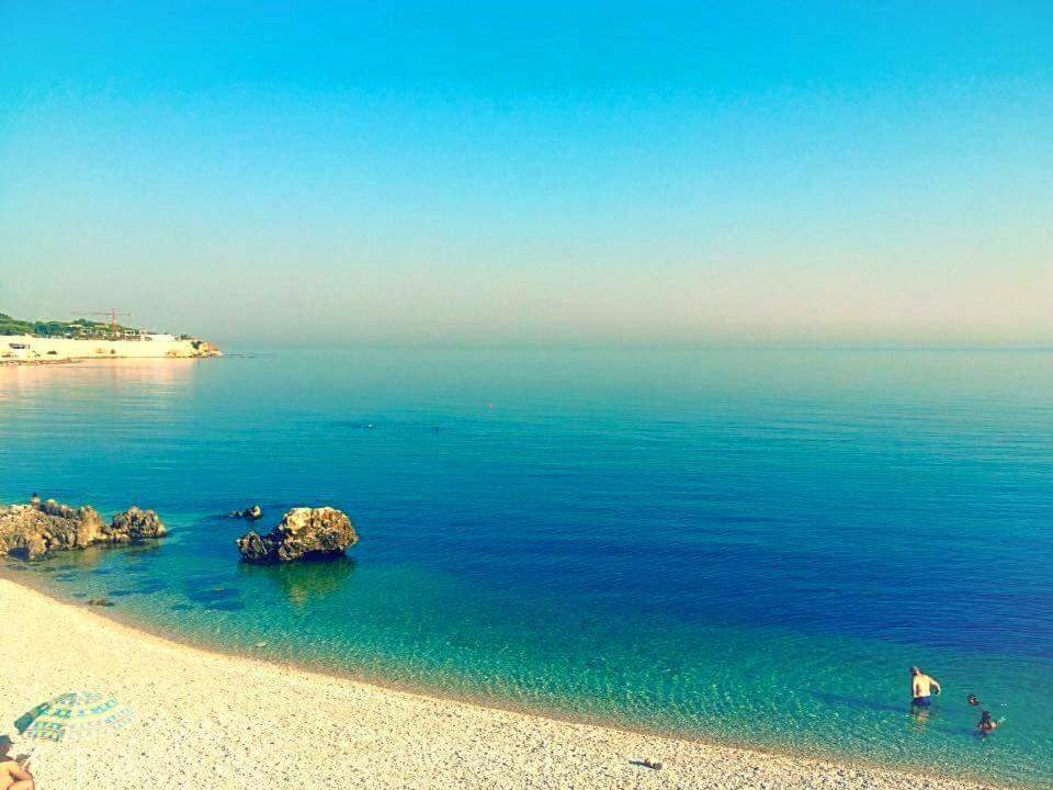 B&B LA BAIA Sea Rooms