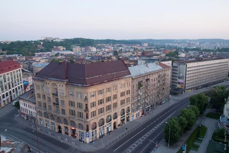 Your Comfortable Stay in Apartment next to Opera House view 2