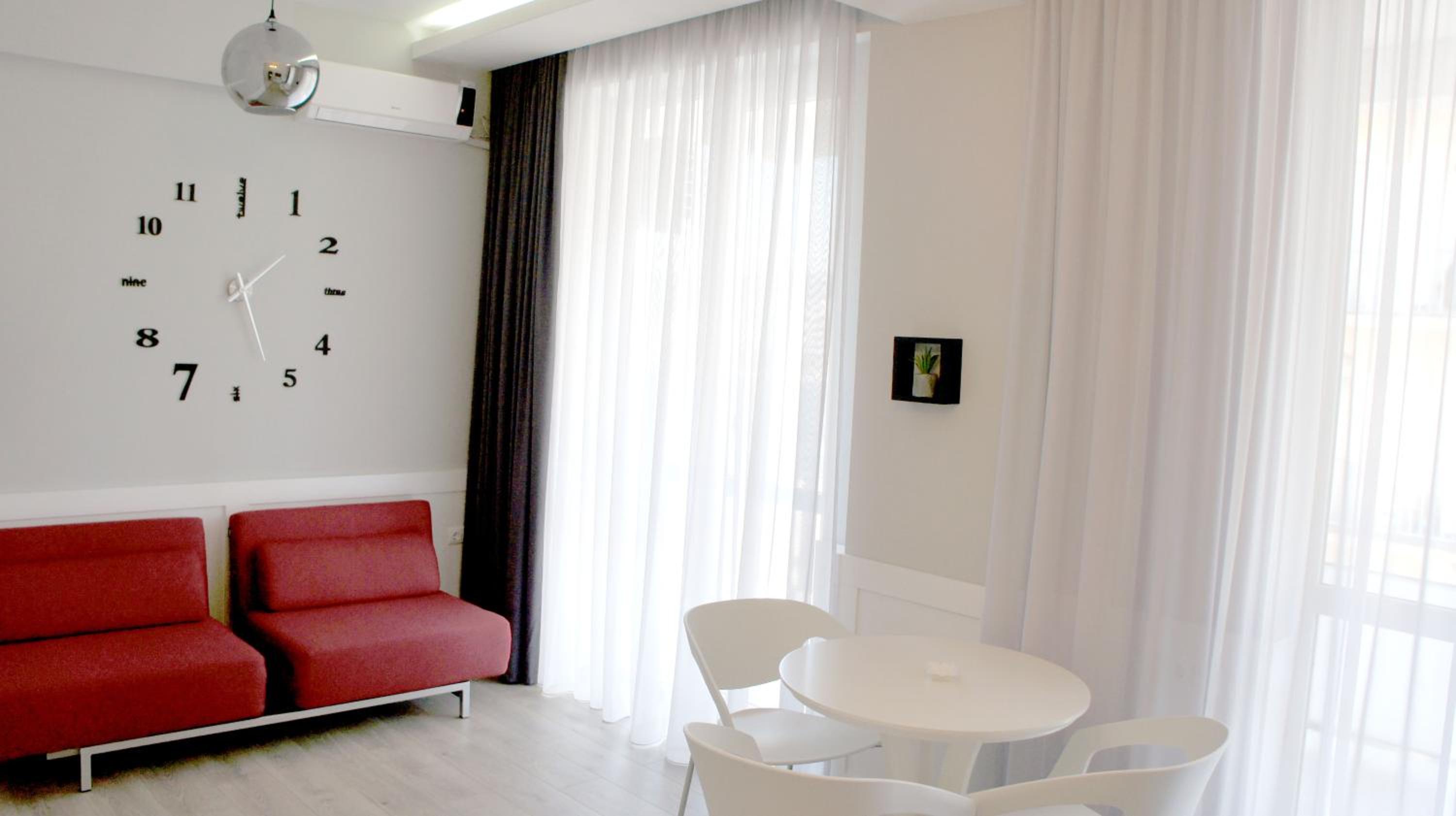 Happy Apartment 7 view 3