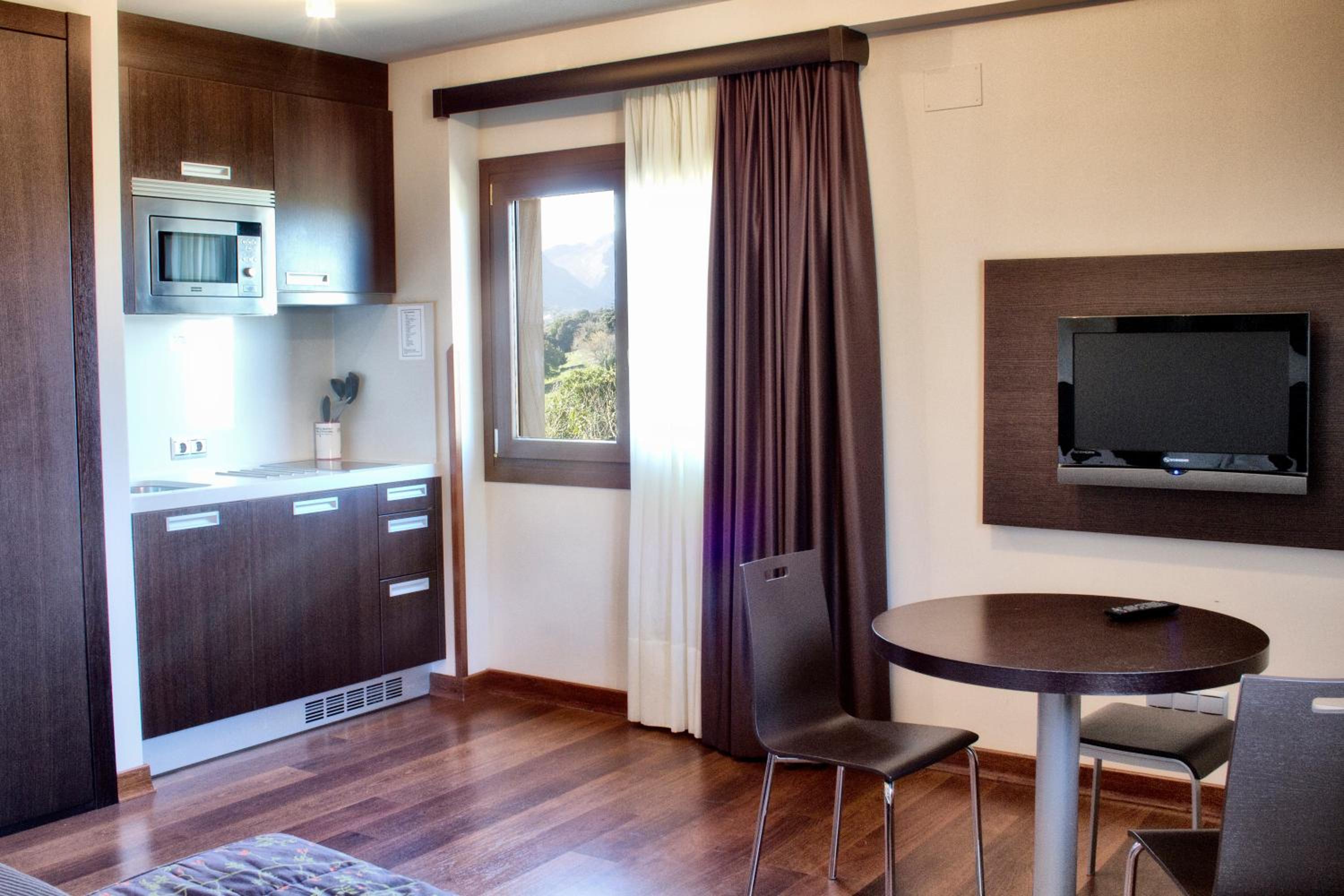 Apartamentos Rurales L'Arquera