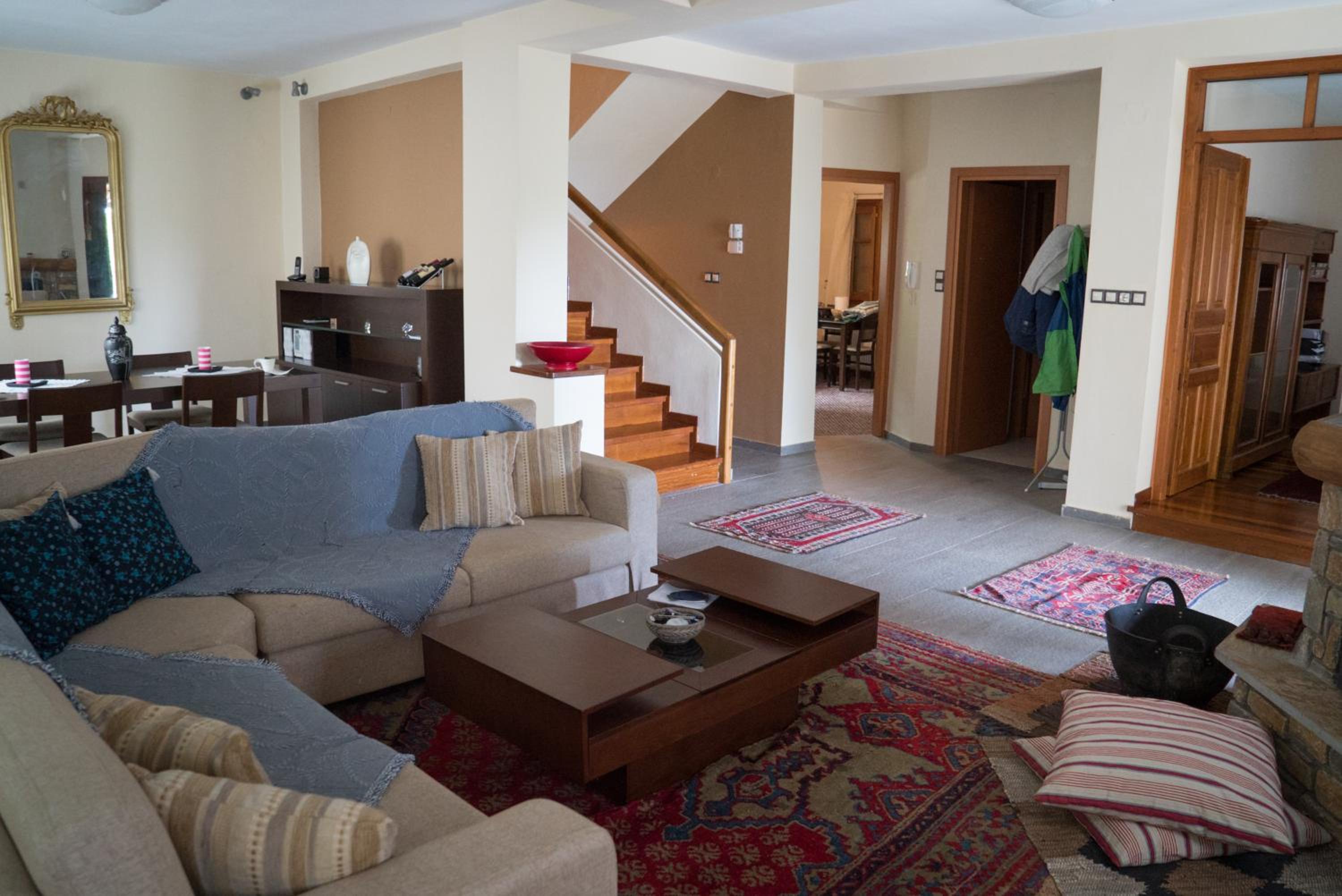 Luxury villa with pool in Tsagarada view 4