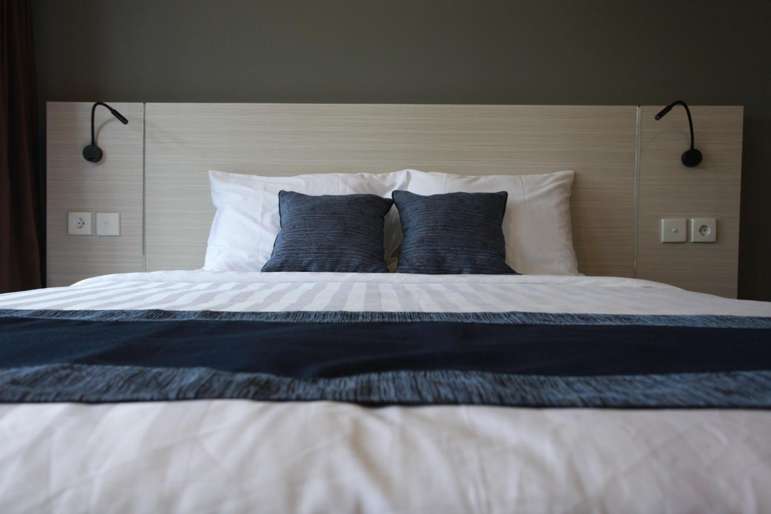 Adys Inn