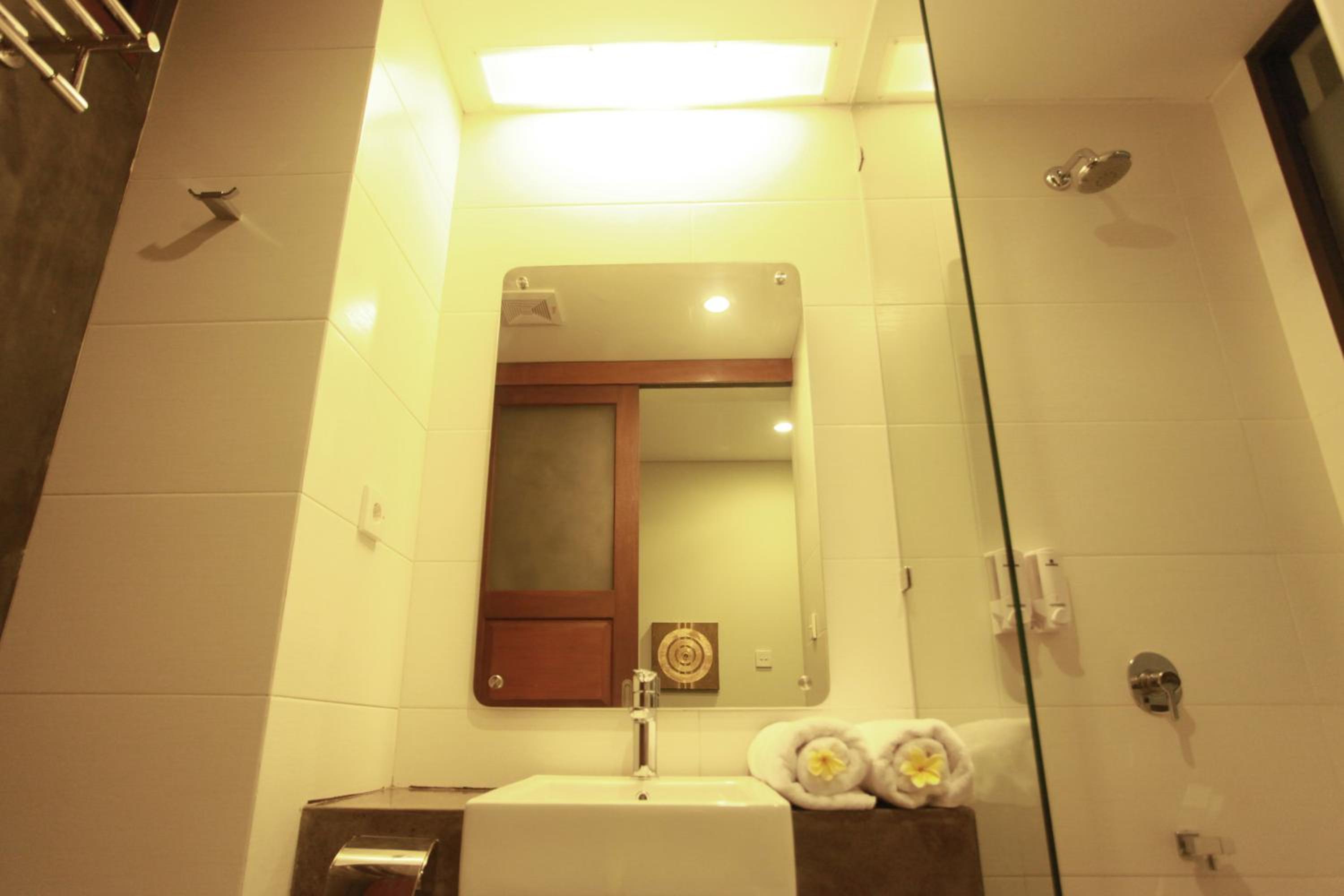 Adys Inn
