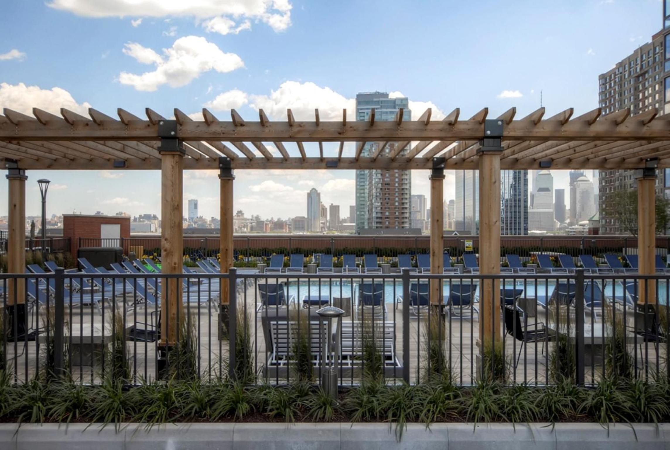 Global Luxury Suites at Newport