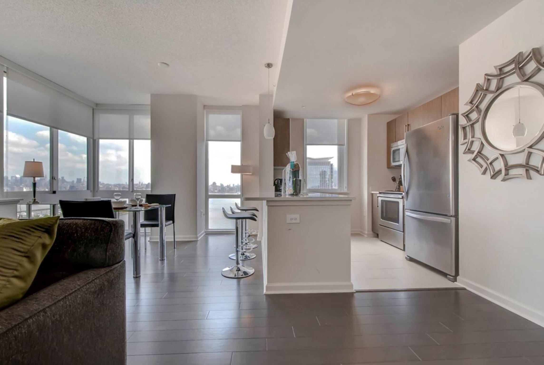 Global Luxury Suites at Newport