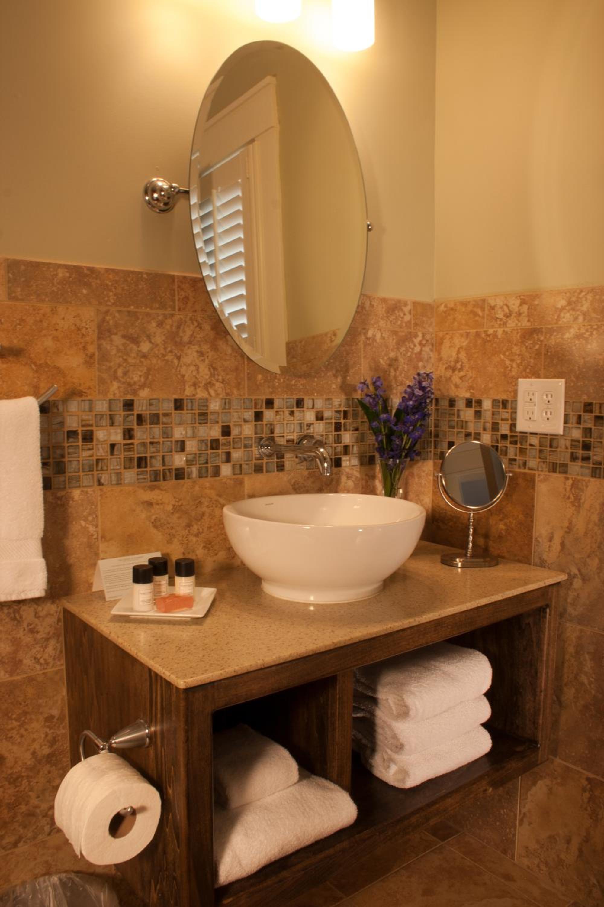 Showers Inn