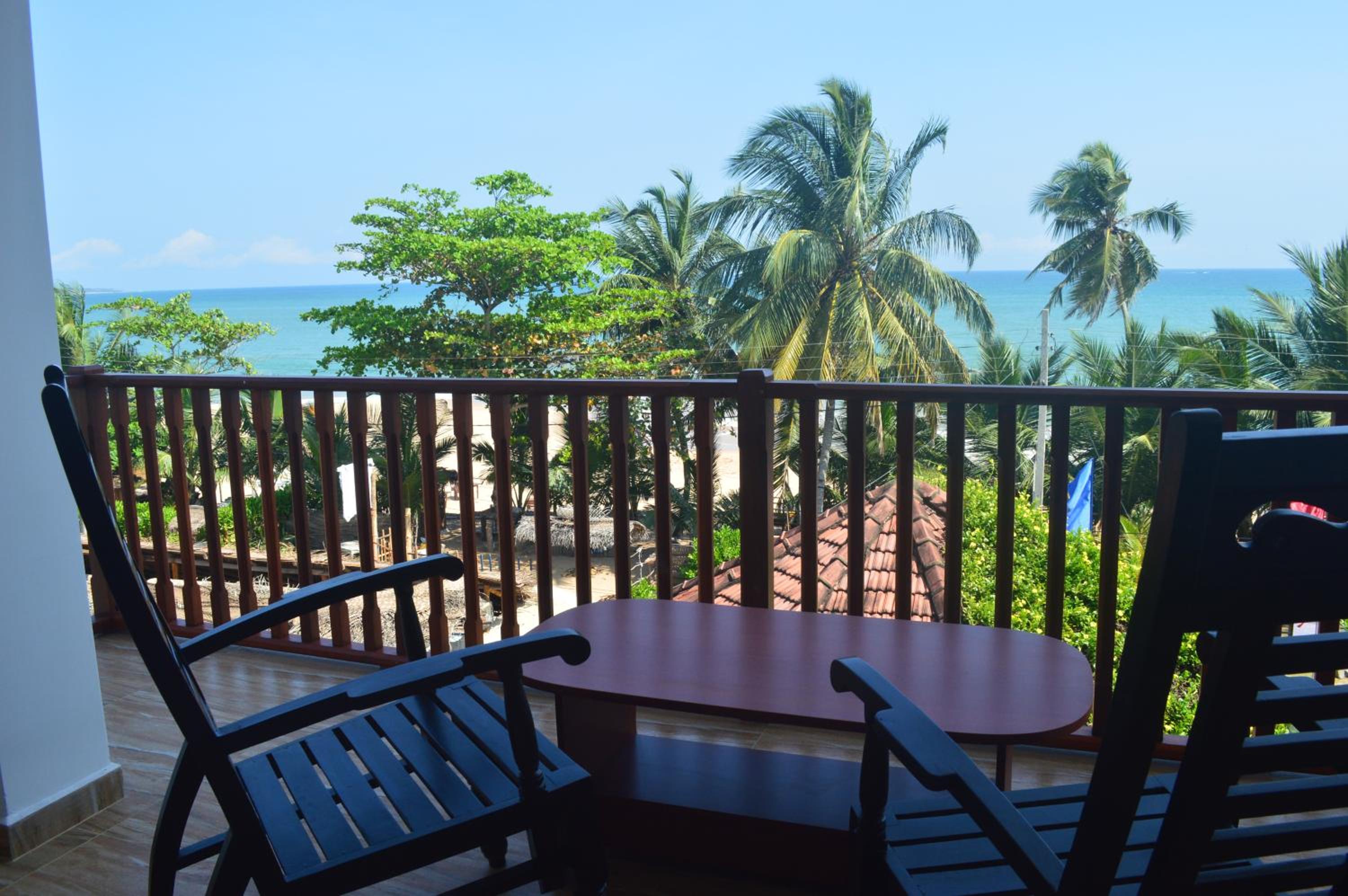 Shanika Beach Inn view 4