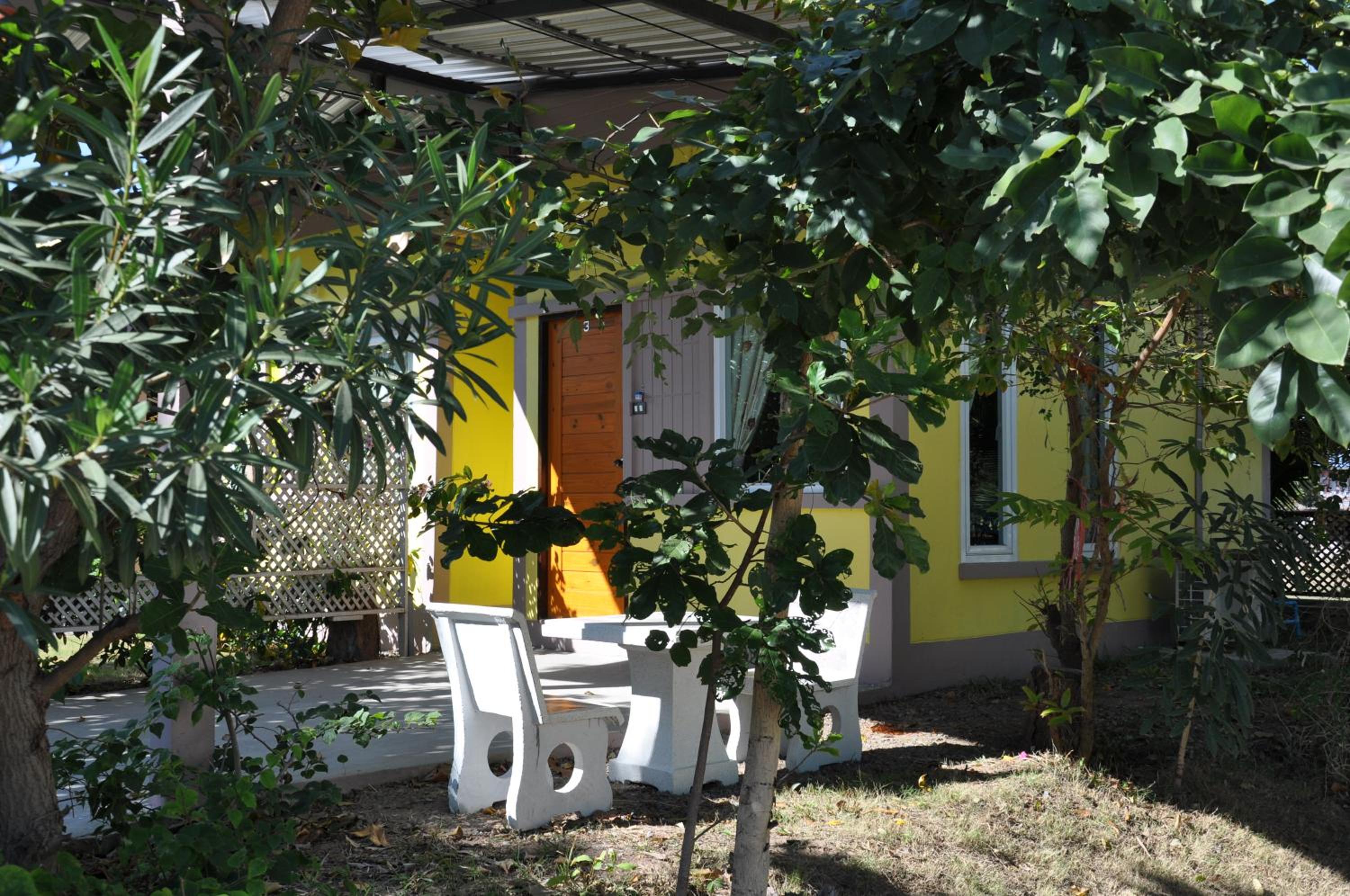 Feel Good Resort