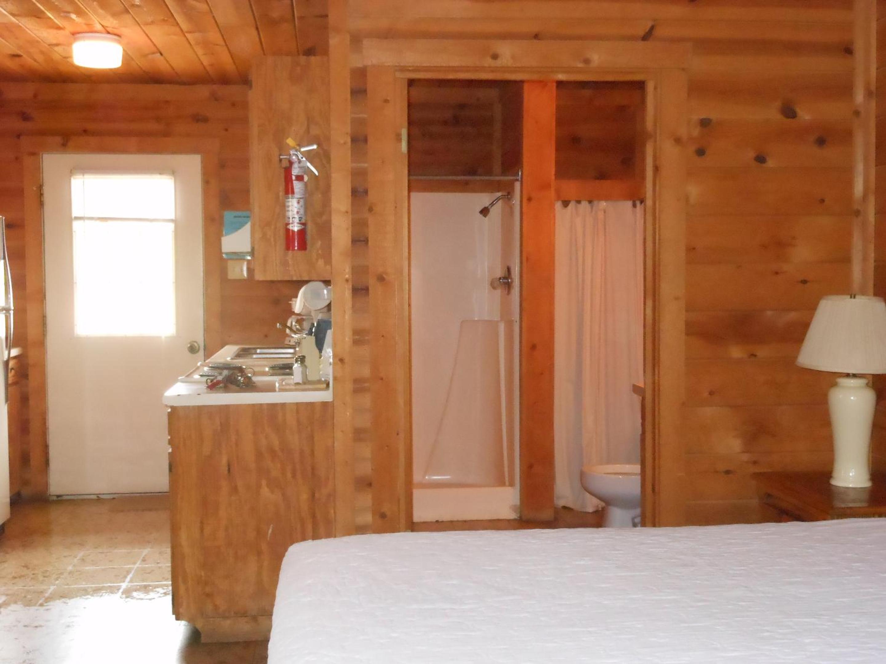Bay Landing Camping Resort Deluxe Cabin 29 view 5