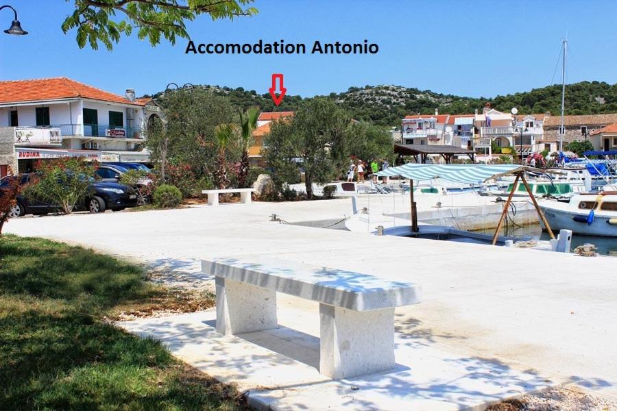 Photo 15
