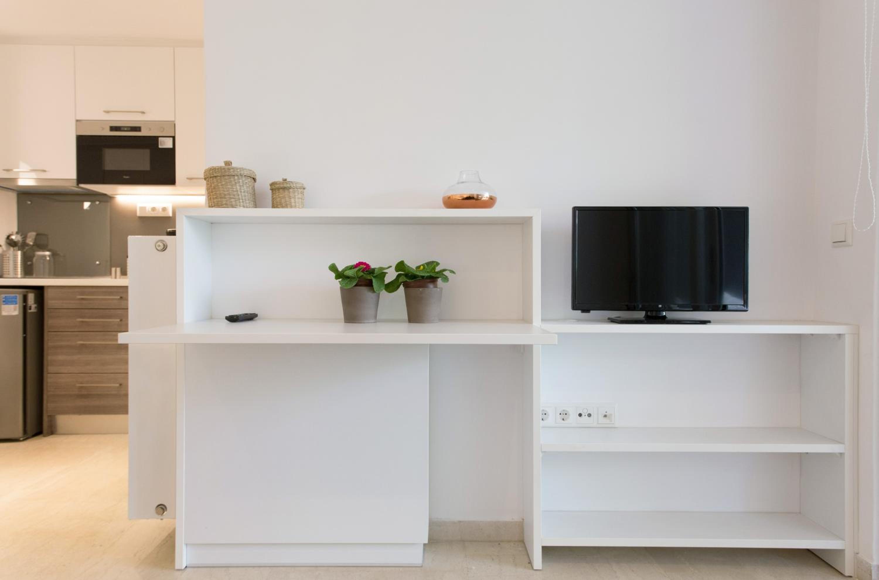 Homz Studios Faliro