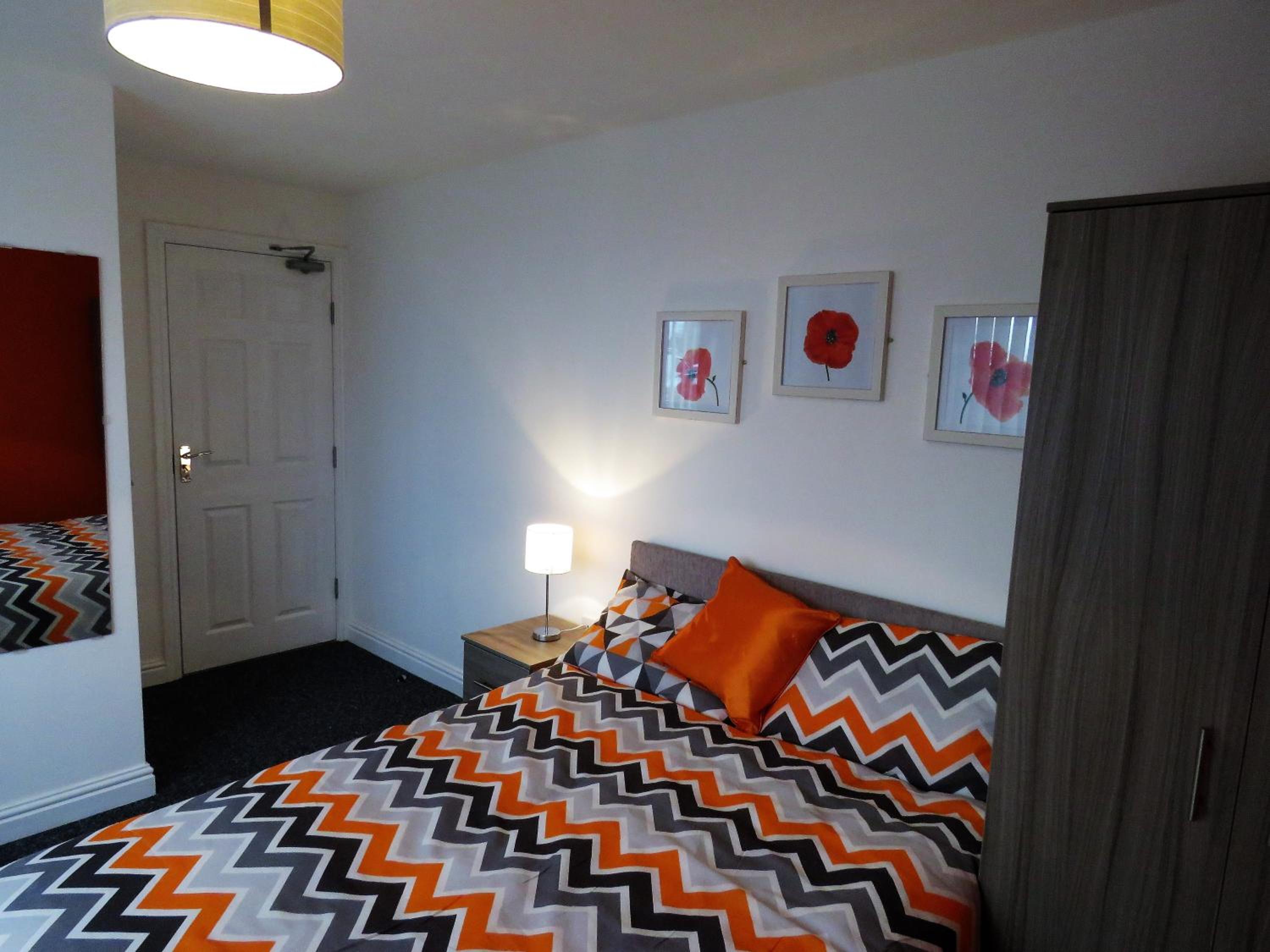 StayNEC Moat House Birmingham - For Company, Contractor and Leisure Stays - NEC, HS2, JLR, Airport