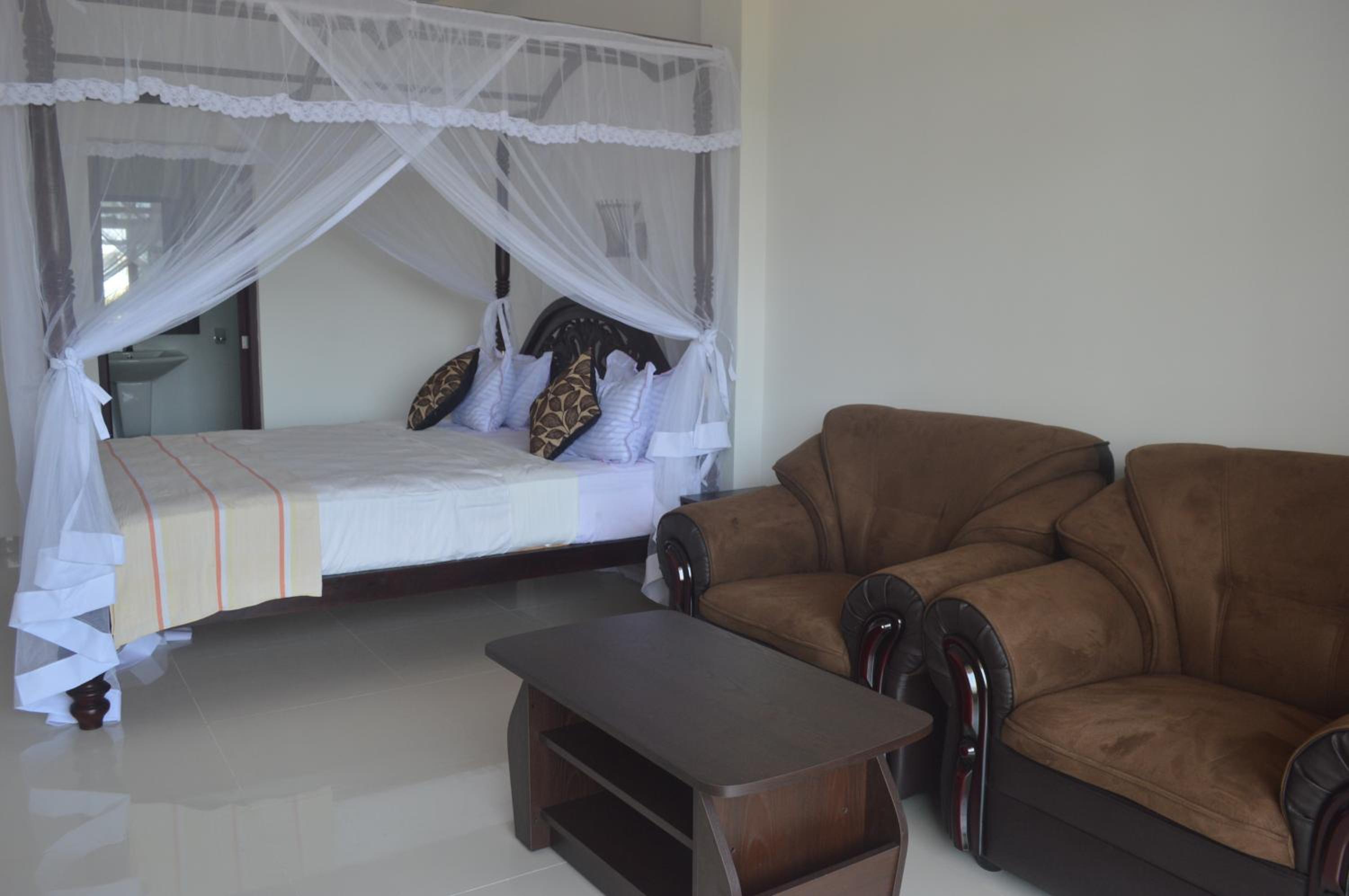 Shanika Beach Inn view 3