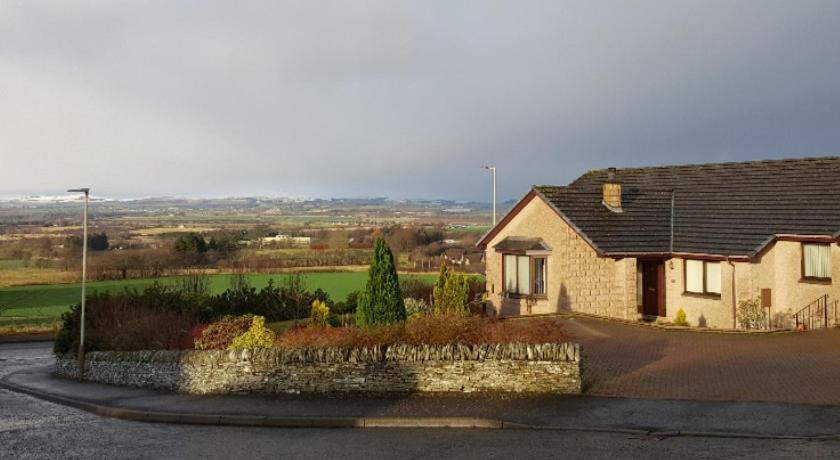 One Strathview B&B