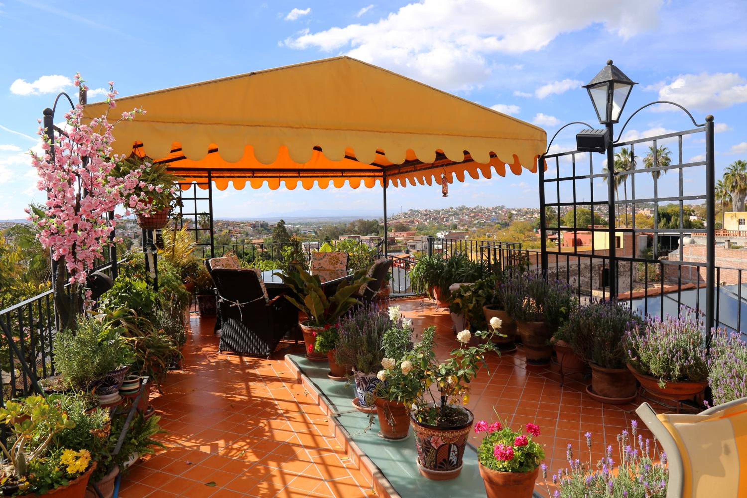 Casa Maricela B&B view 3