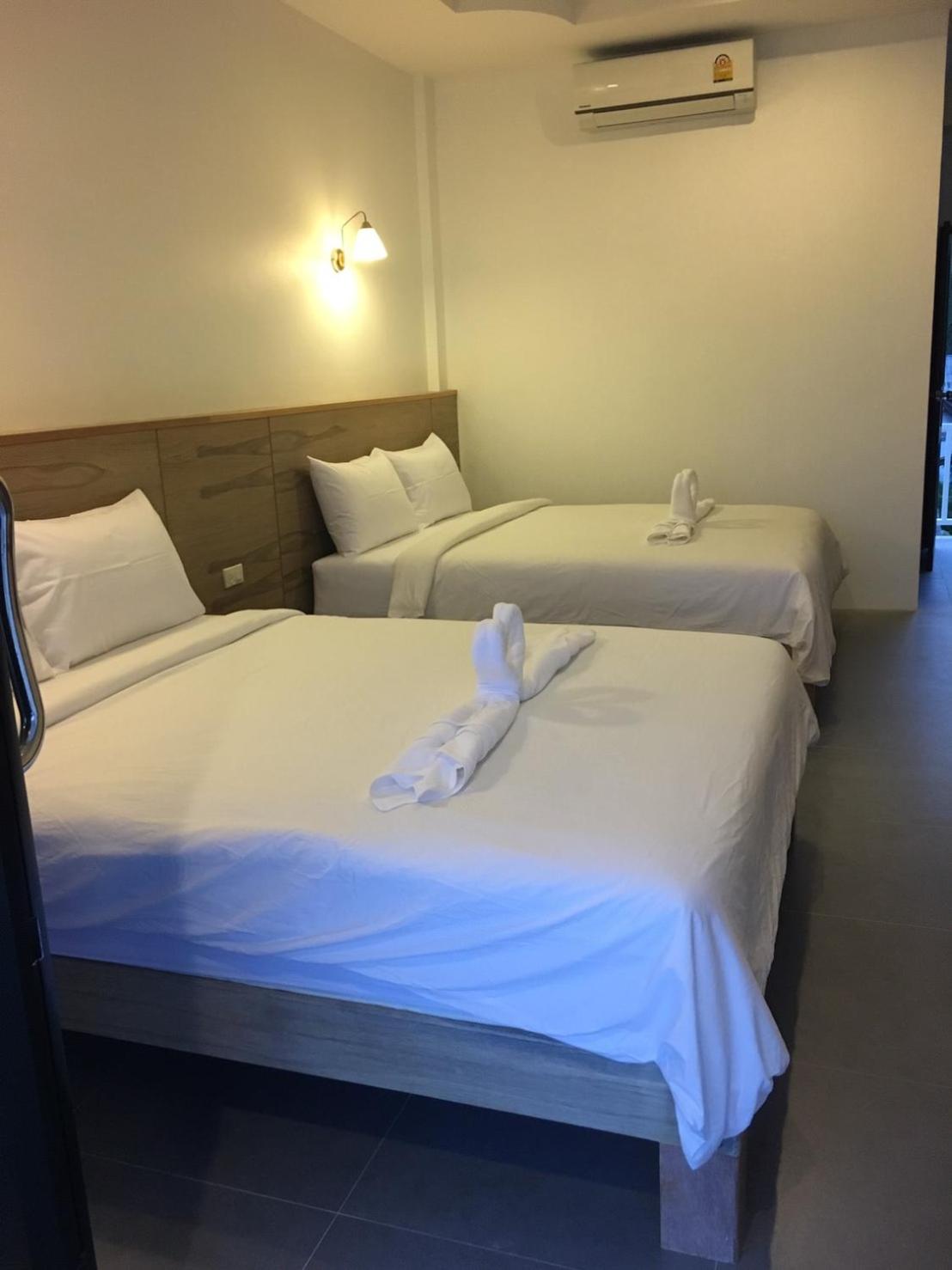 Mac's Bay Resort