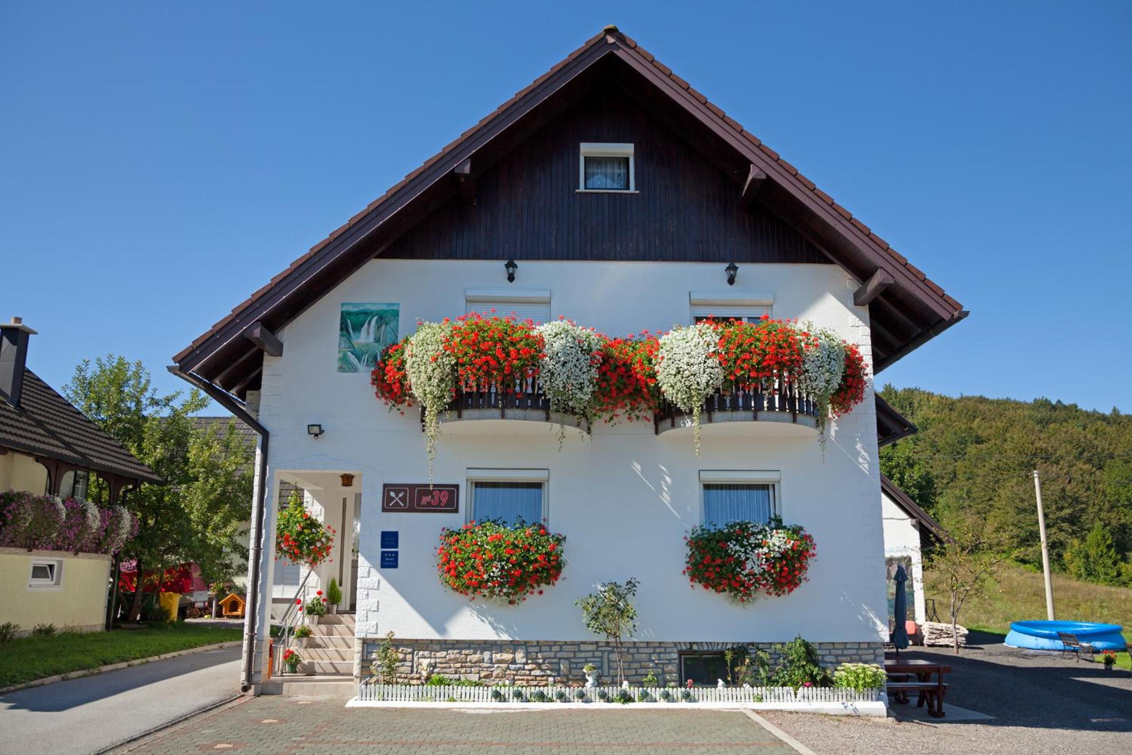 House Pox 2 en Plitvička Jezera