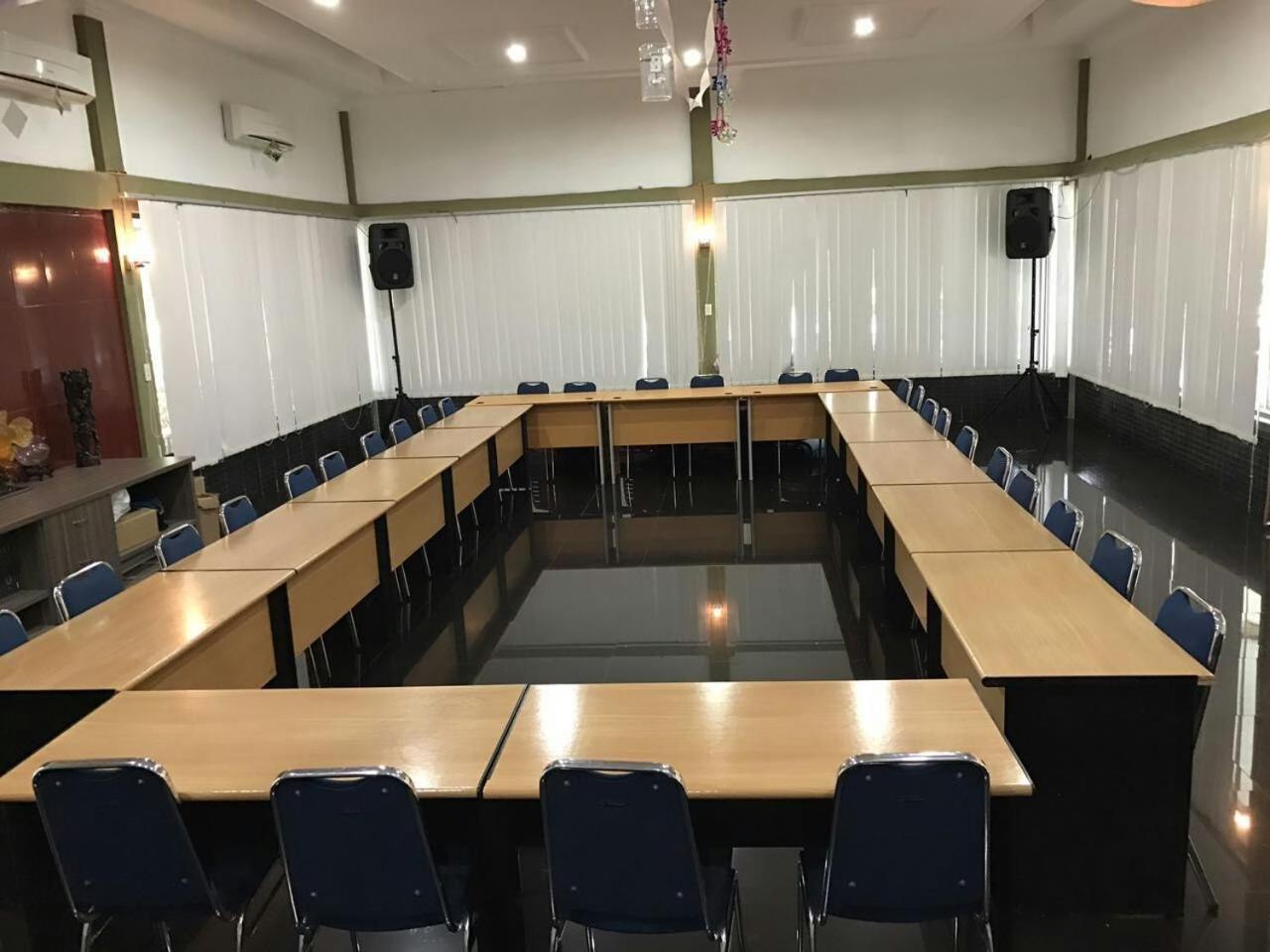meeting & event spaces