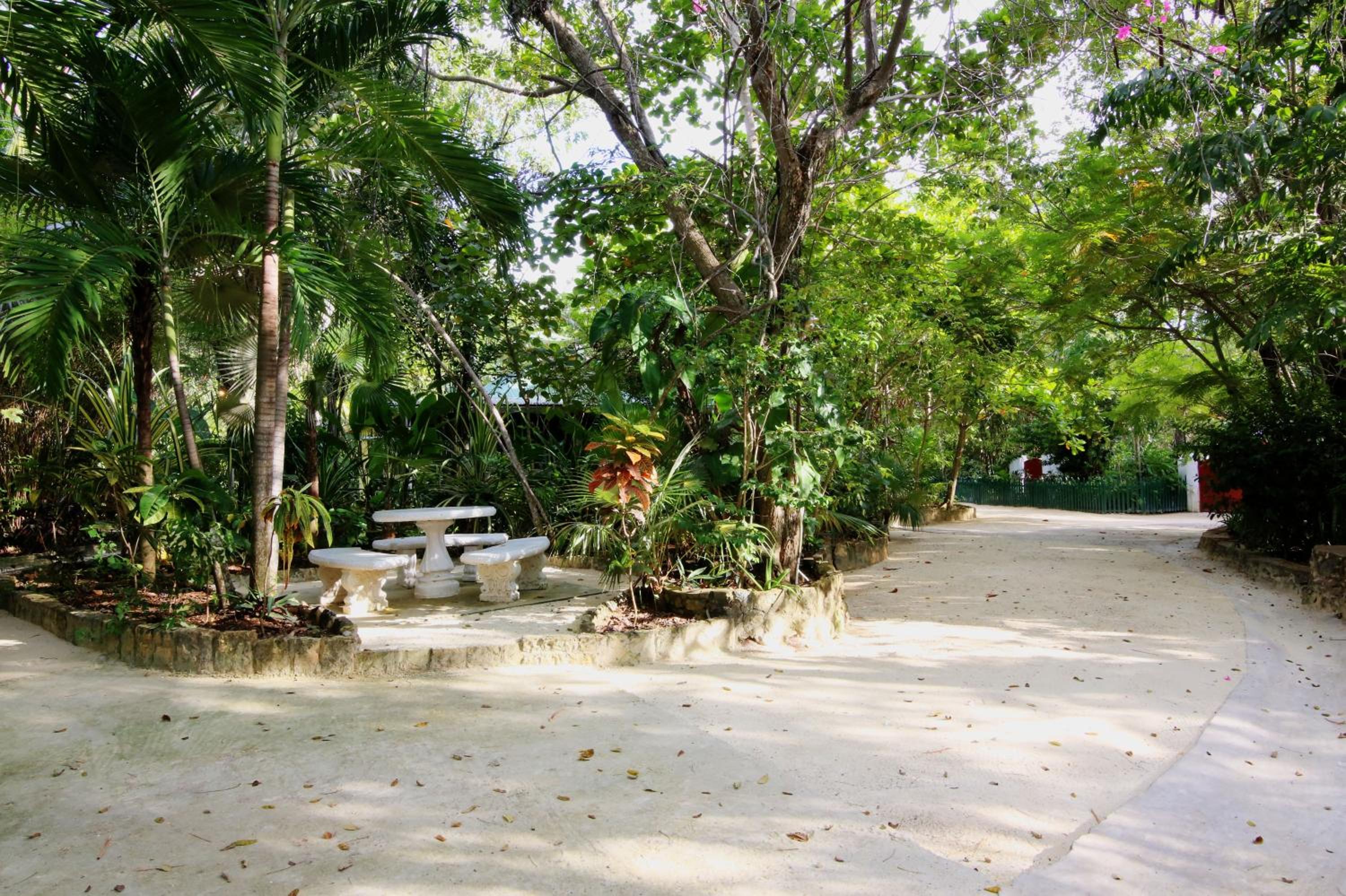 Tingalaya's Retreat