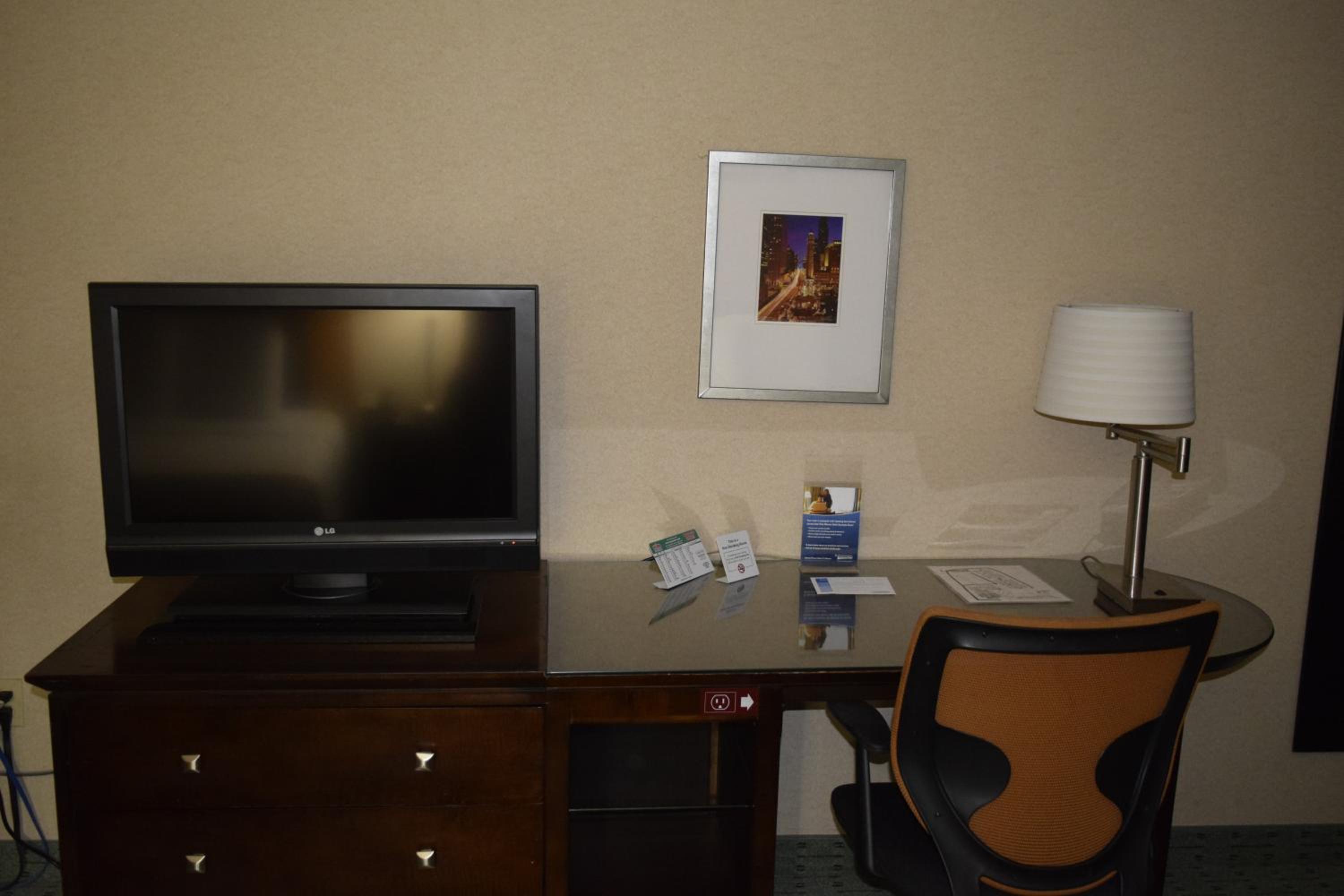 Landmark Inn