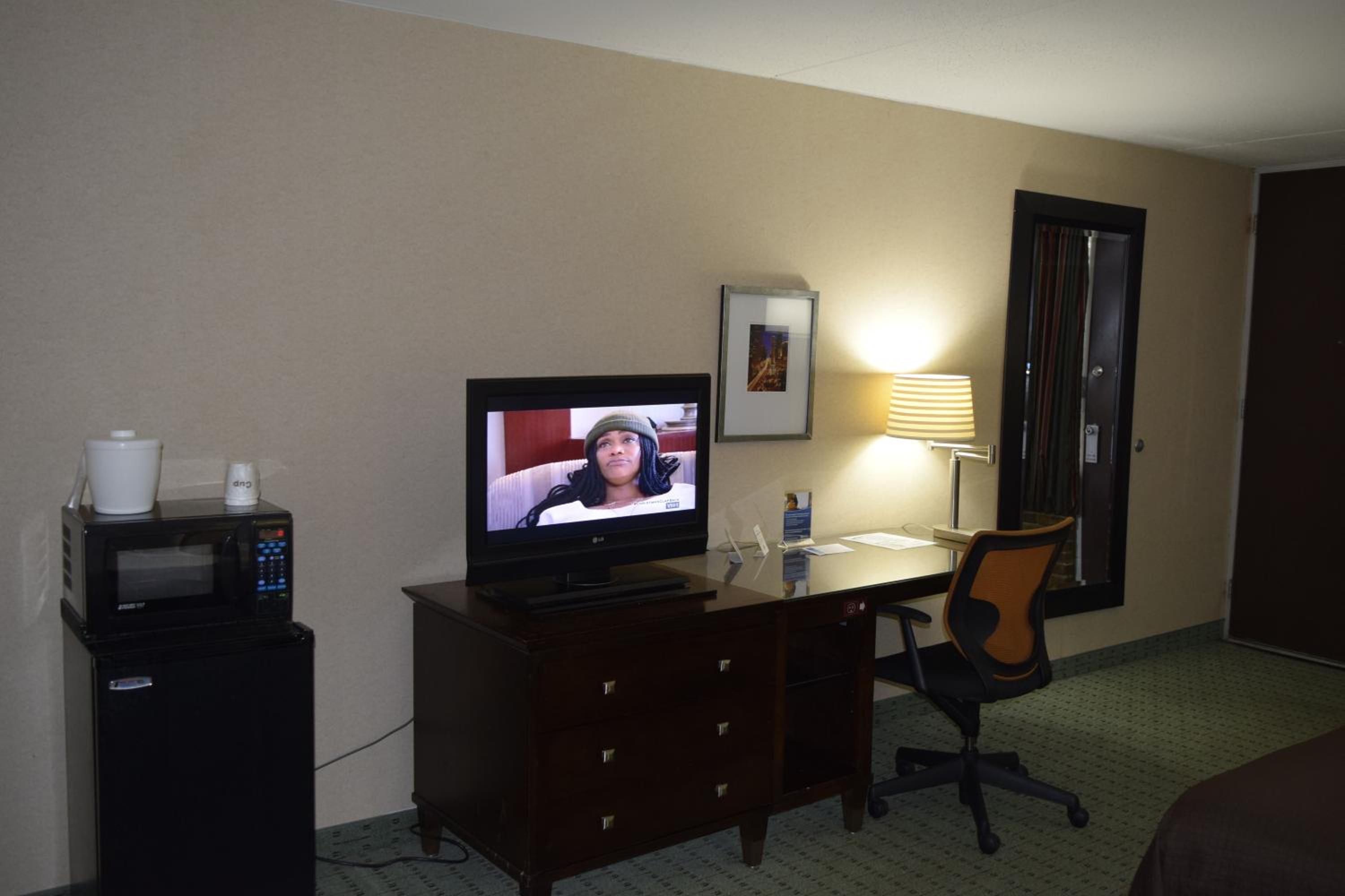 Landmark Inn
