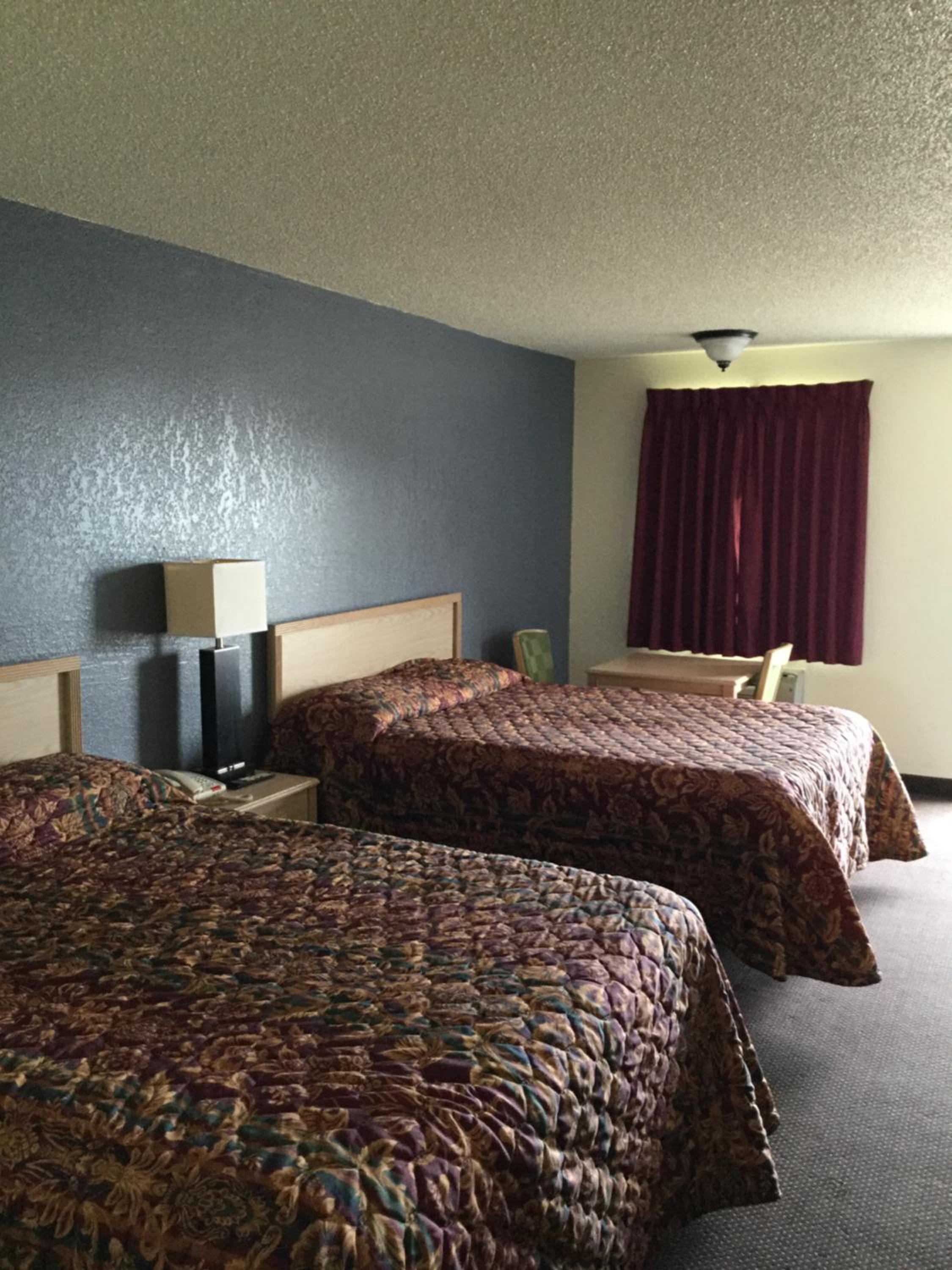 Country Inn Motel view 5