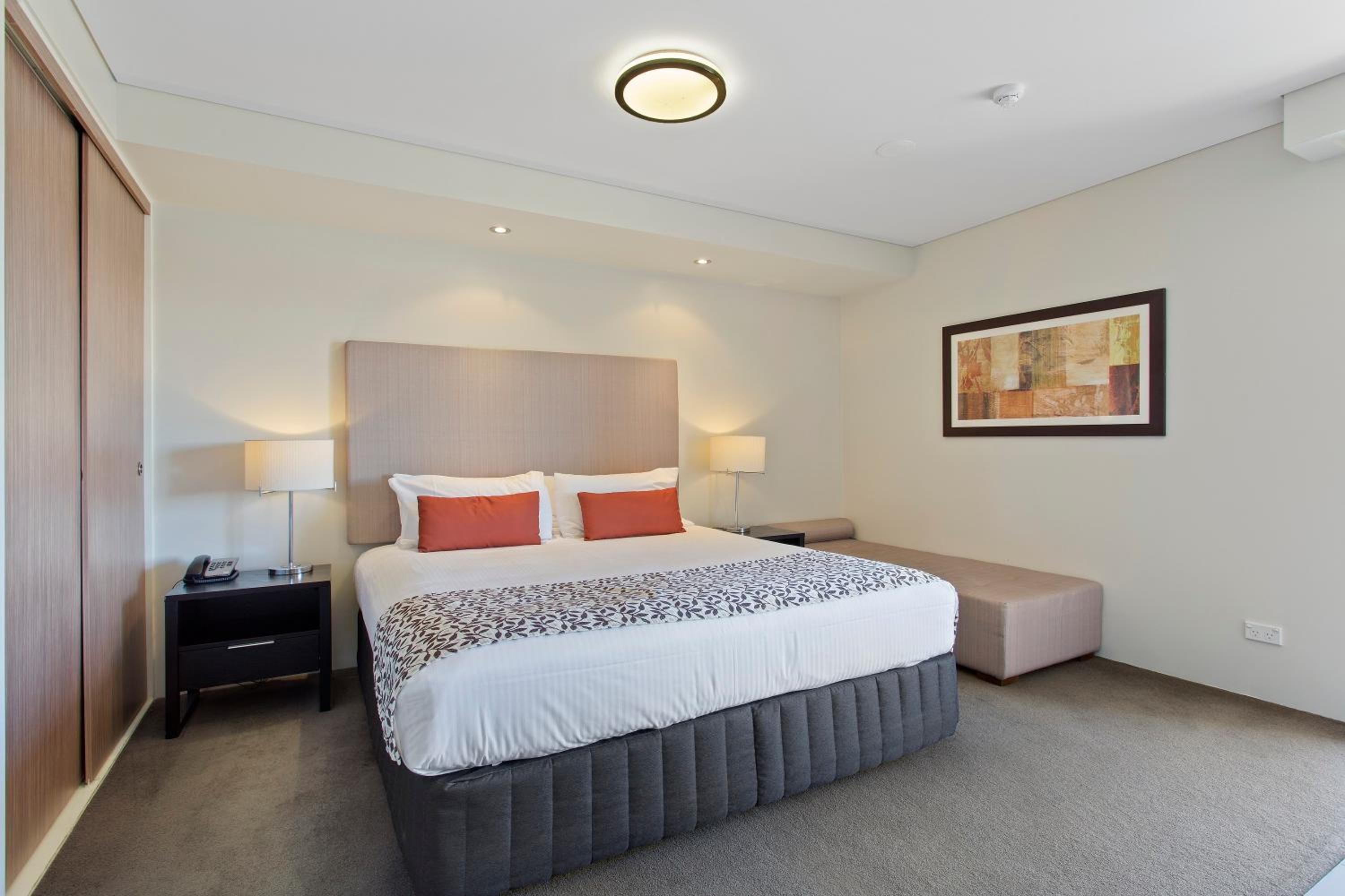 Rockhampton Vacations - CBD Executive Apartments - Property Image 6